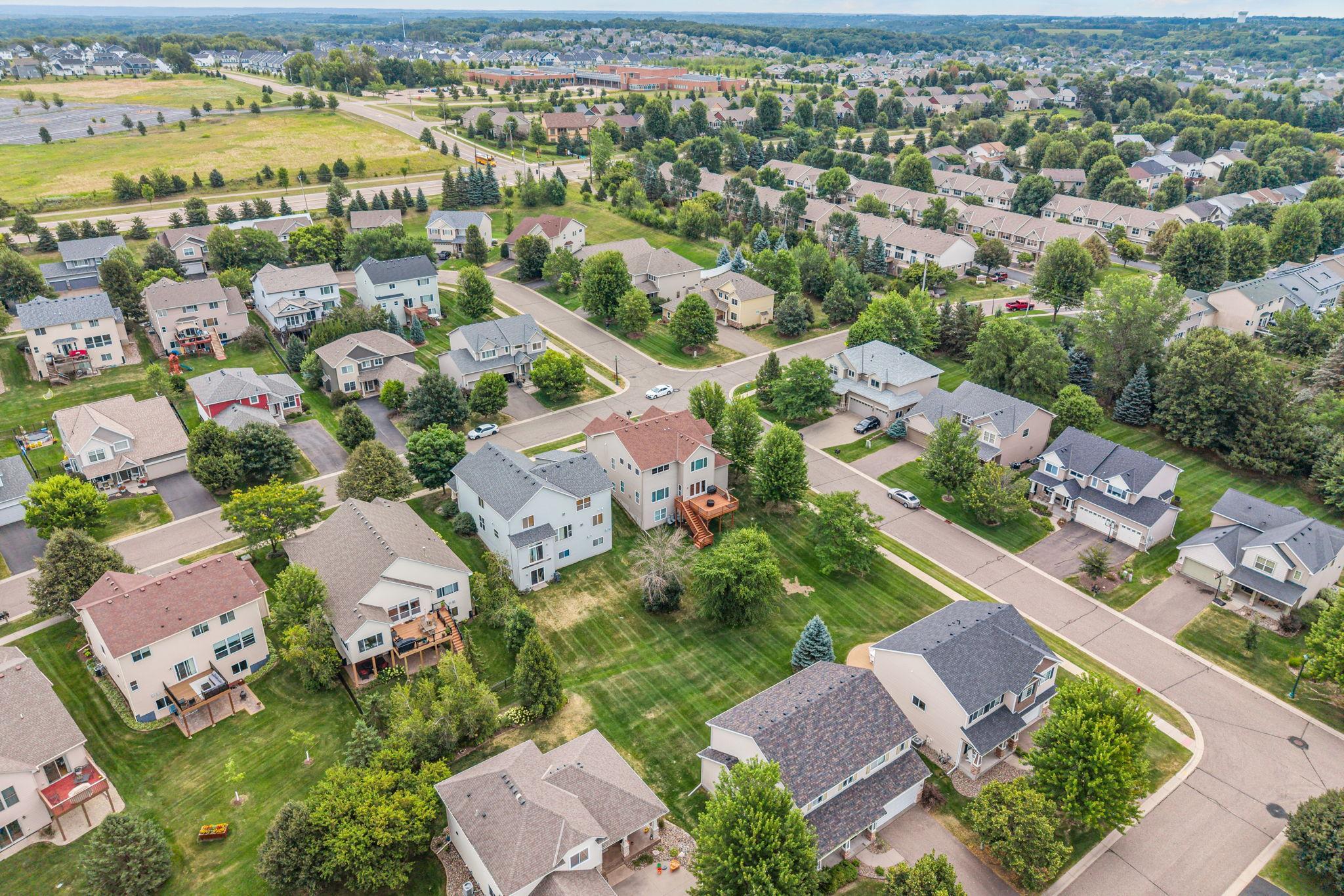 View of Residential at 950 Drew Drive, Woodbury MN 55129, Woodbury (45 of 49) - Mike Wilen | Minnesota Team Real Estate