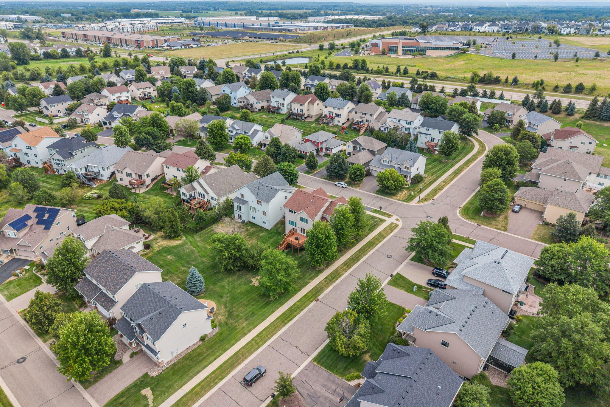 View of Residential at 950 Drew Drive, Woodbury MN 55129, Woodbury (44 of 49) - Mike Wilen | Minnesota Team Real Estate