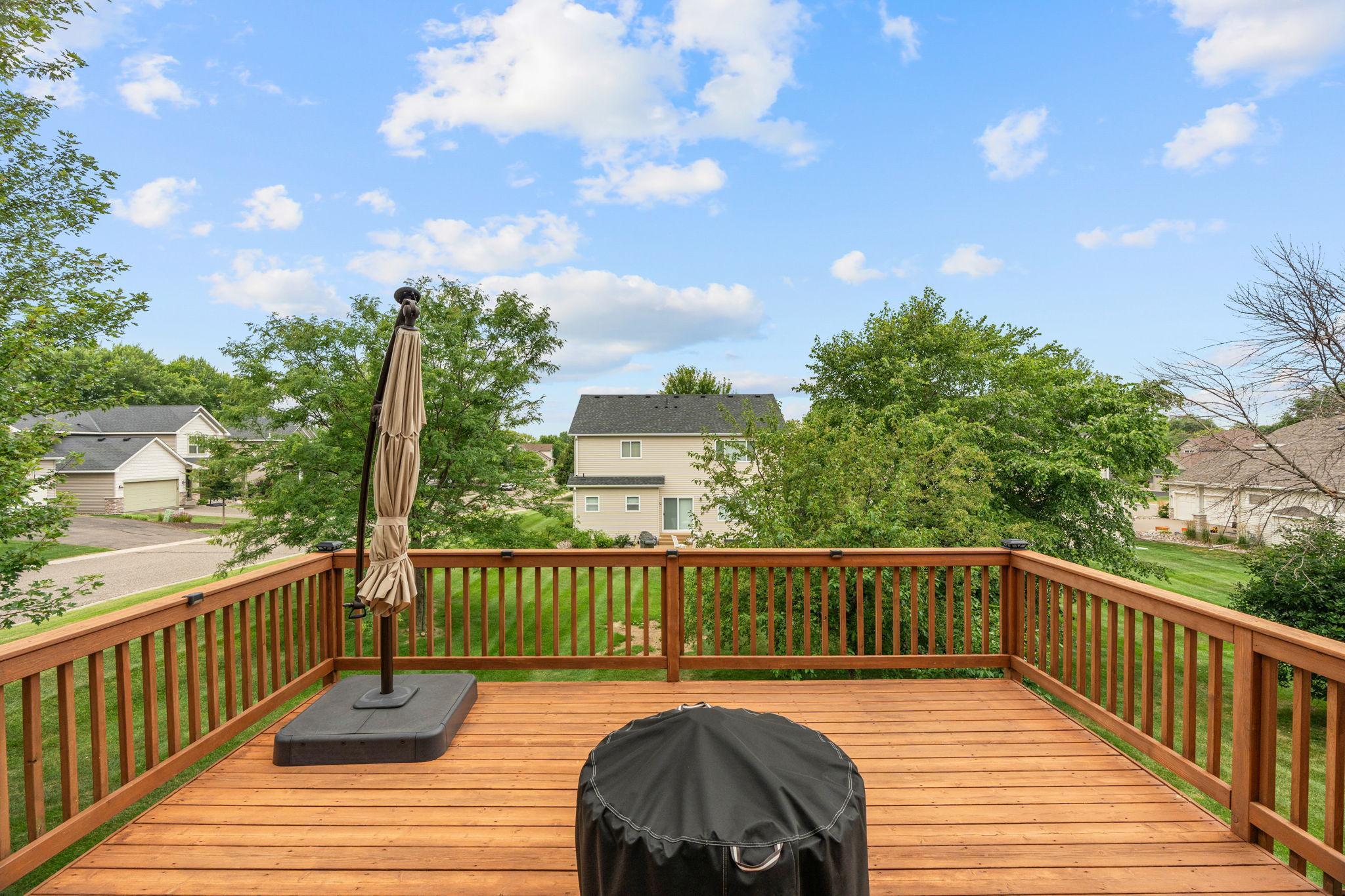 View of Residential at 950 Drew Drive, Woodbury MN 55129, Woodbury (38 of 49) - Mike Wilen | Minnesota Team Real Estate