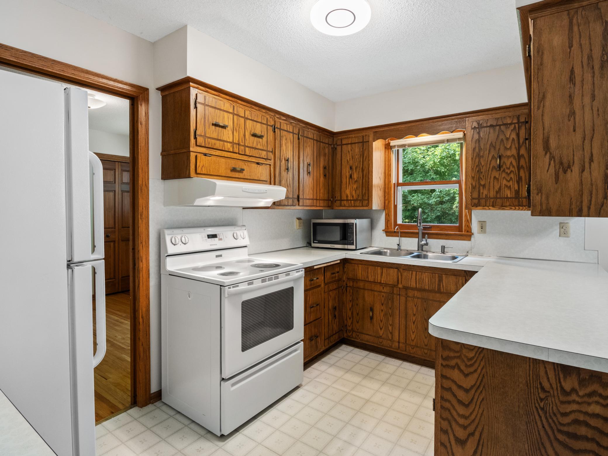View of Residential at 6573 Berkshire Lane, Maple Grove MN 55311, Maple Grove (7 of 18) - Mike Wilen | Minnesota Team Real Estate