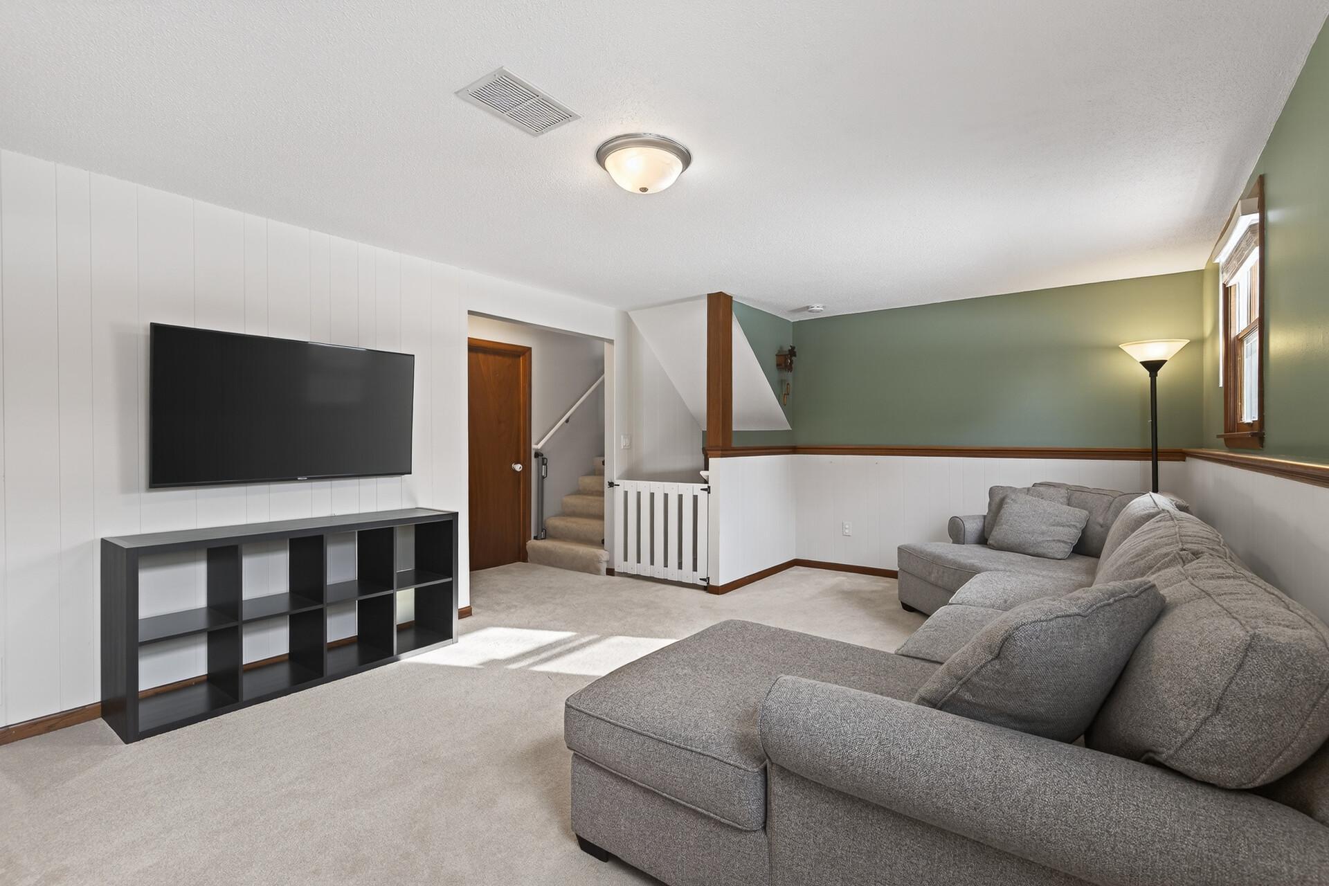 View of Residential at 10441 Crocus Street, Coon Rapids MN 55433, Coon Rapids (20 of 32) - Mike Wilen | Minnesota Team Real Estate