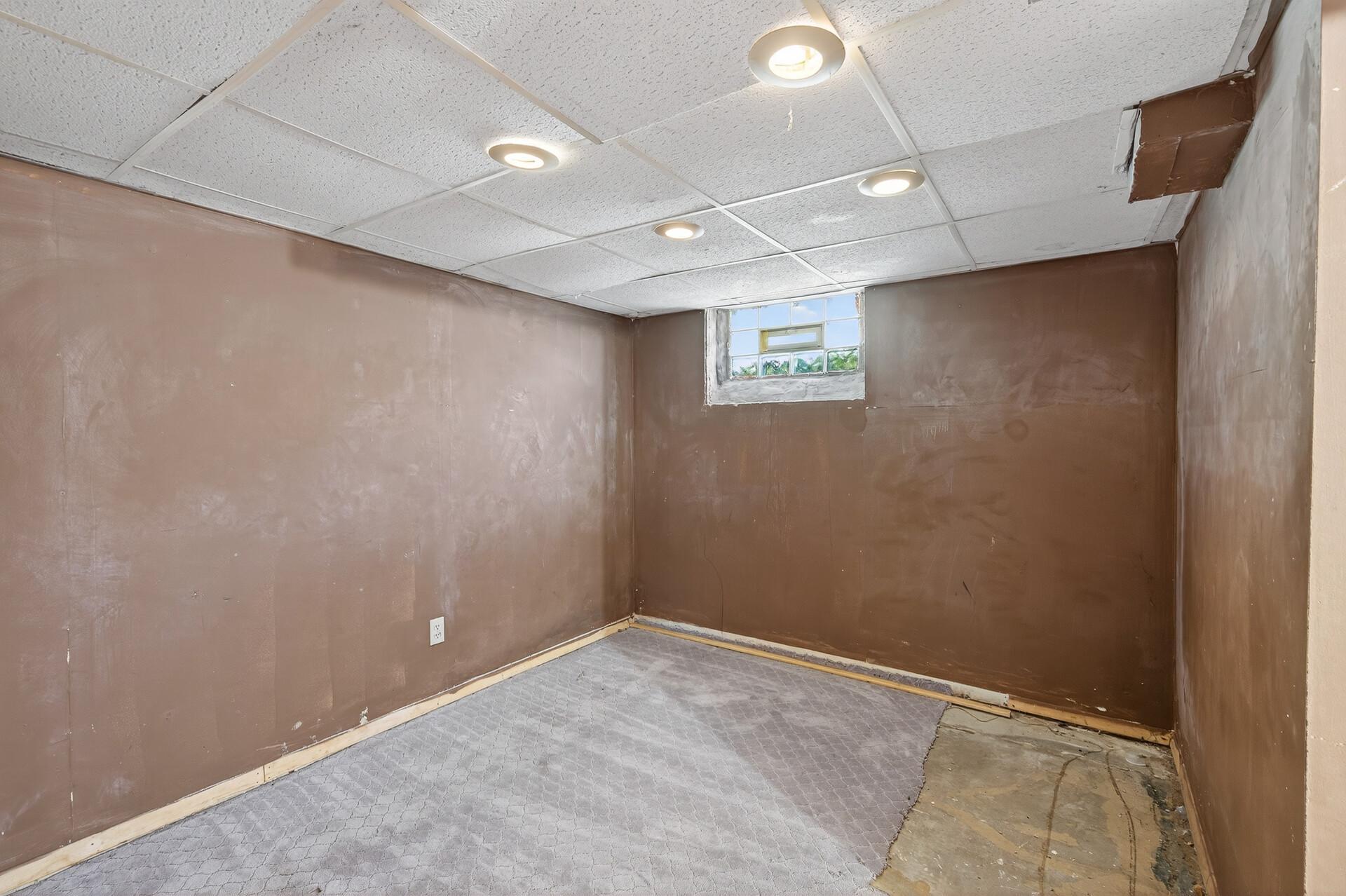 View of Residential at 834 Iroquois Avenue, Saint Paul MN 55119, Saint Paul (25 of 28) - Mike Wilen | Minnesota Team Real Estate