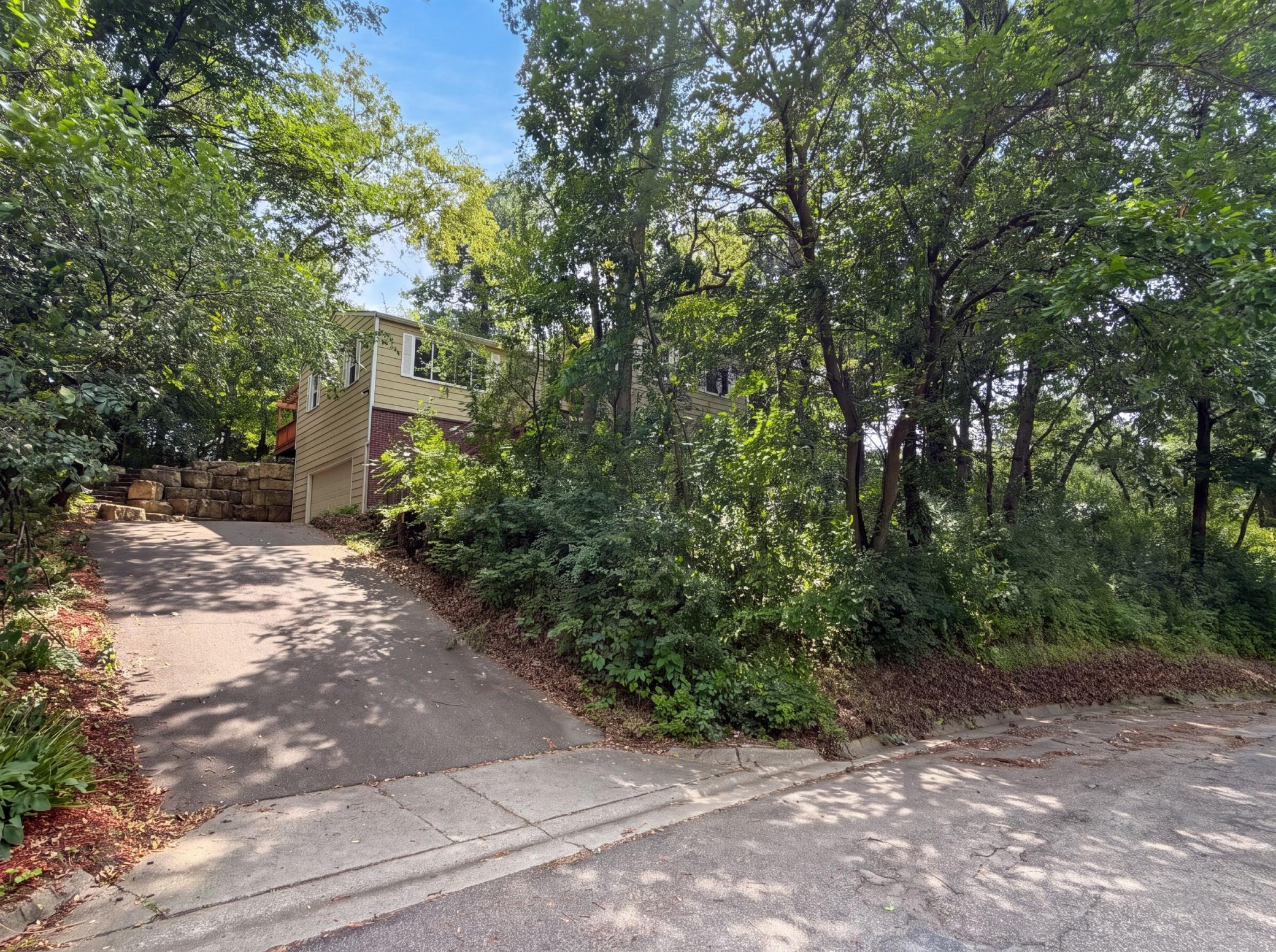 View of Residential at 2509 Oakwood Drive, Burnsville MN 55306, Burnsville (26 of 29) - Mike Wilen | Minnesota Team Real Estate
