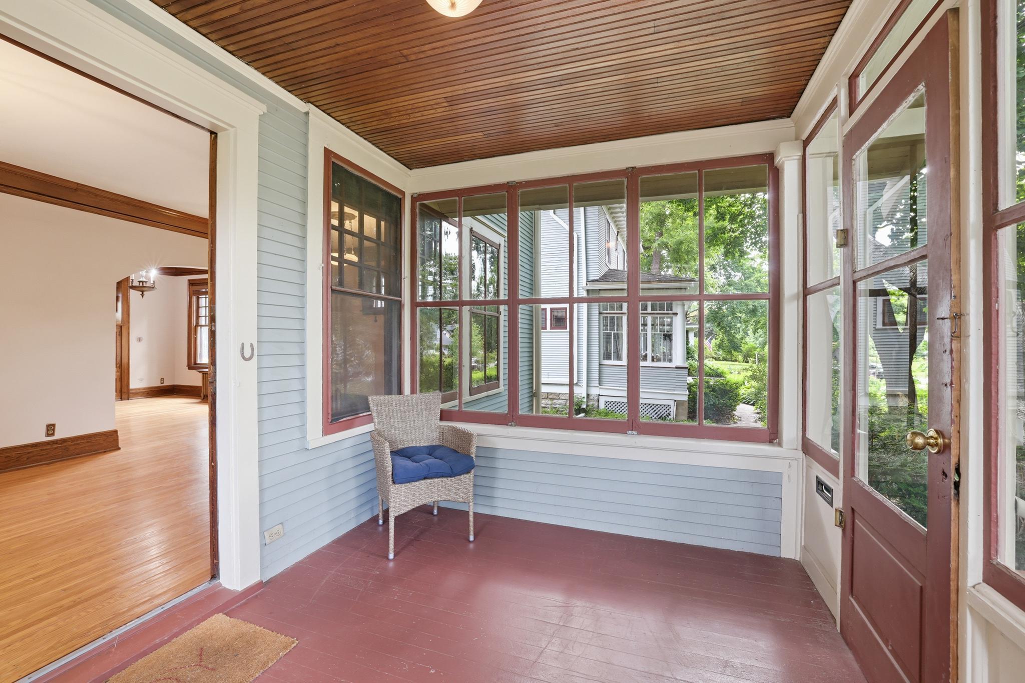 View of Residential at 2140 Dayton Avenue, Saint Paul MN 55104, Saint Paul (3 of 28) - Mike Wilen | Minnesota Team Real Estate