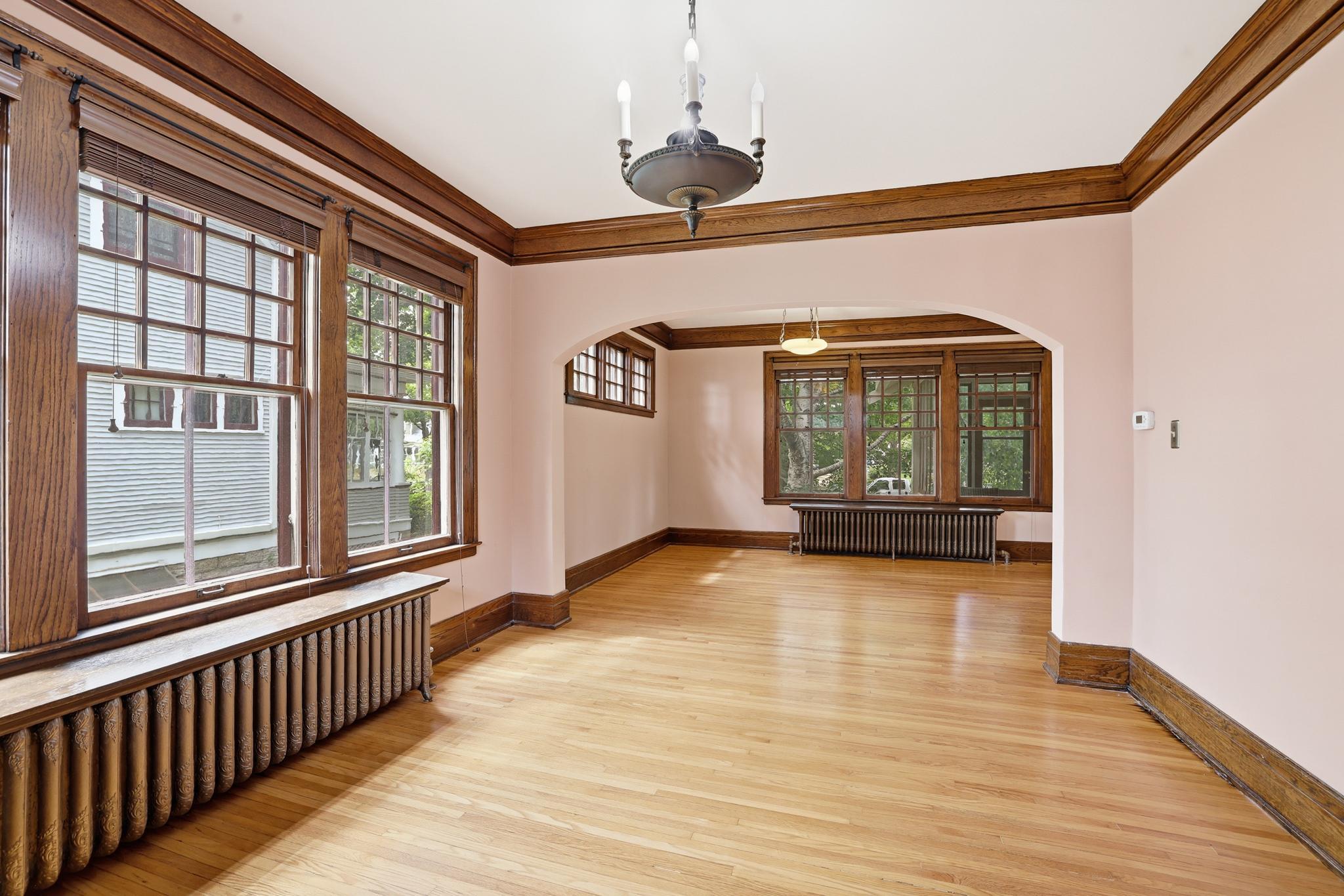 View of Residential at 2140 Dayton Avenue, Saint Paul MN 55104, Saint Paul (6 of 28) - Mike Wilen | Minnesota Team Real Estate