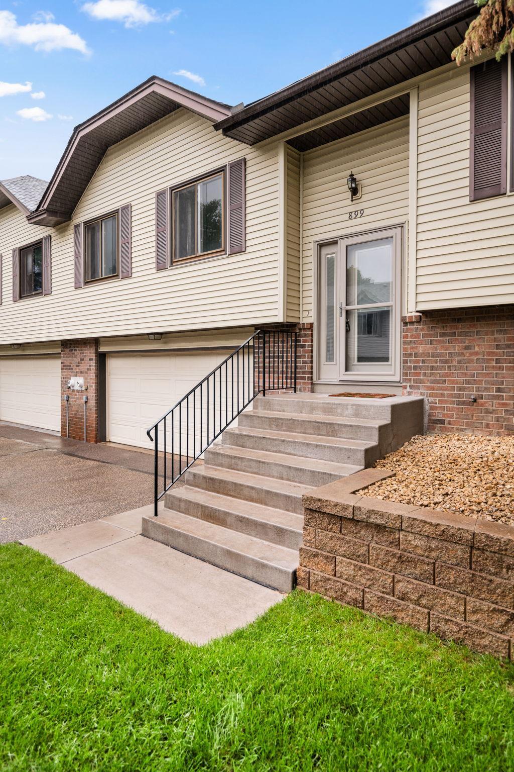 View of Residential at 899 Lawnview Avenue, Shoreview MN 55126, Shoreview (2 of 30) - Mike Wilen | Minnesota Team Real Estate