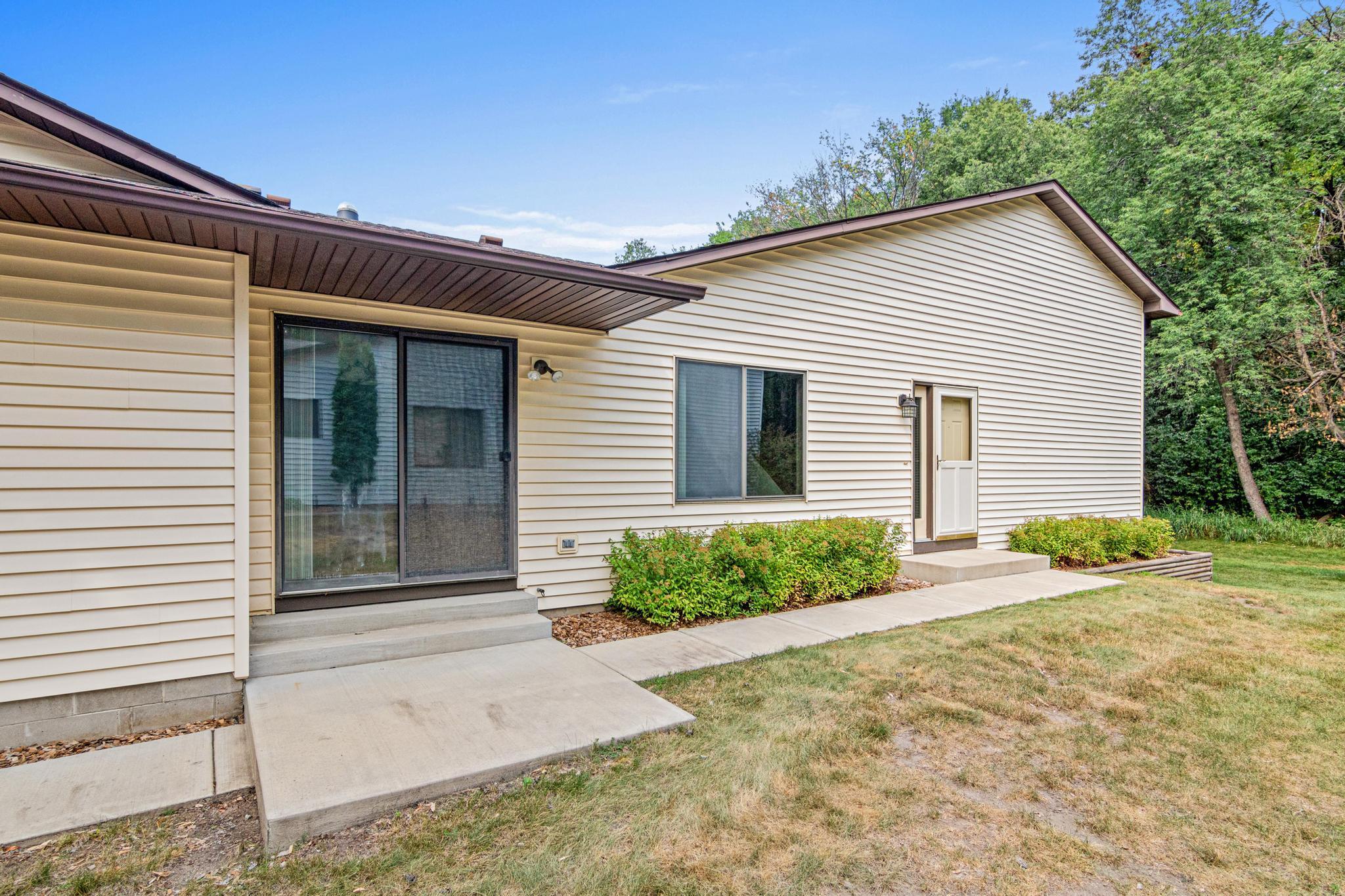 View of Residential at 8574 134th Street, Apple Valley MN 55124, Apple Valley (30 of 33) - Mike Wilen | Minnesota Team Real Estate