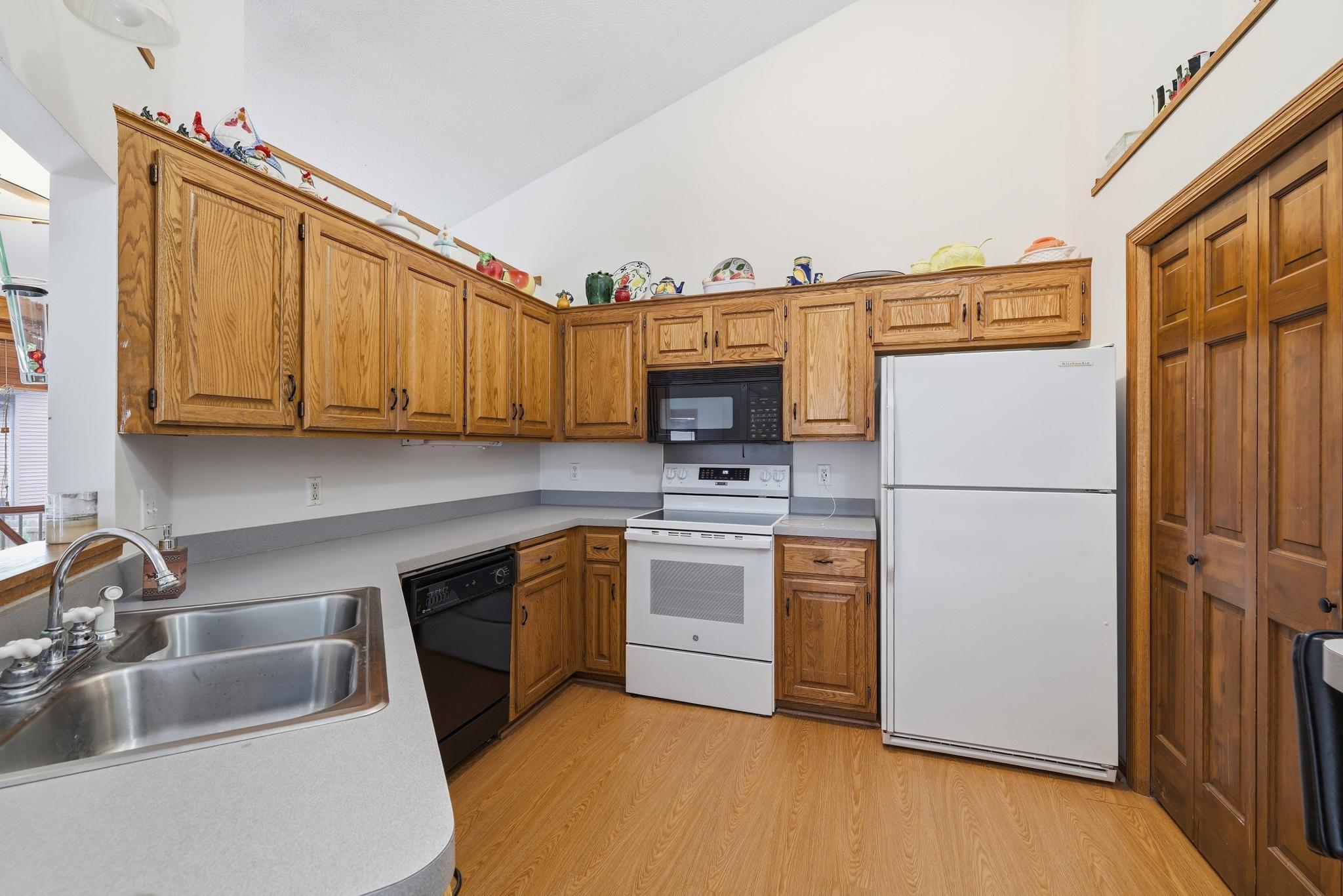 View of Residential at 5361 Emerald Way, Apple Valley MN 55124, Apple Valley (10 of 26) - Mike Wilen | Minnesota Team Real Estate