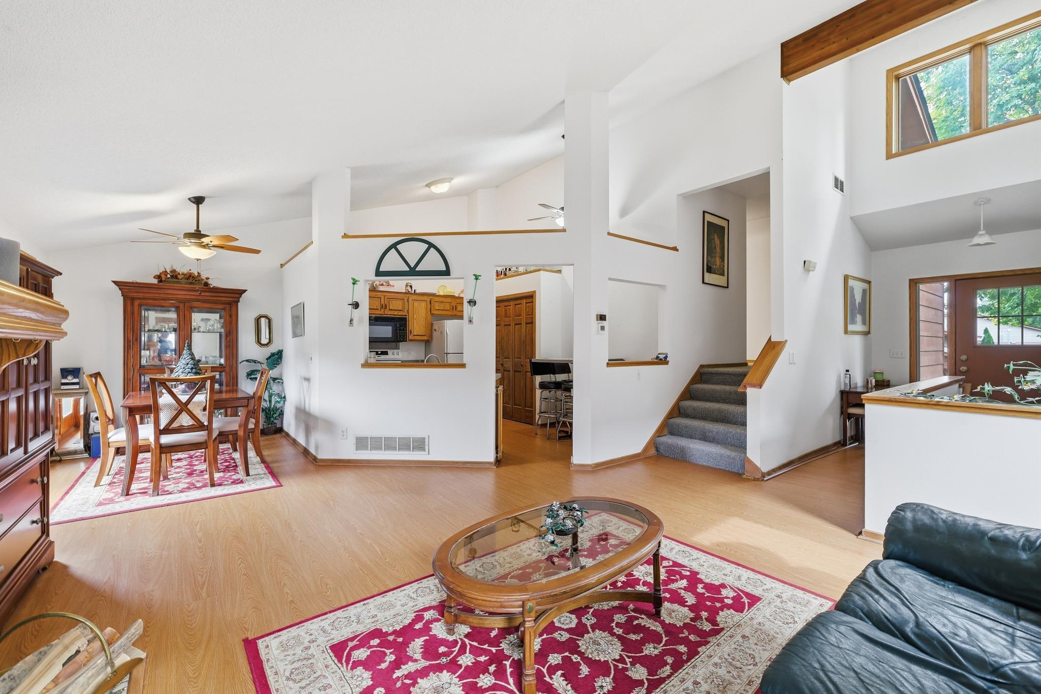 View of Residential at 5361 Emerald Way, Apple Valley MN 55124, Apple Valley (9 of 26) - Mike Wilen | Minnesota Team Real Estate