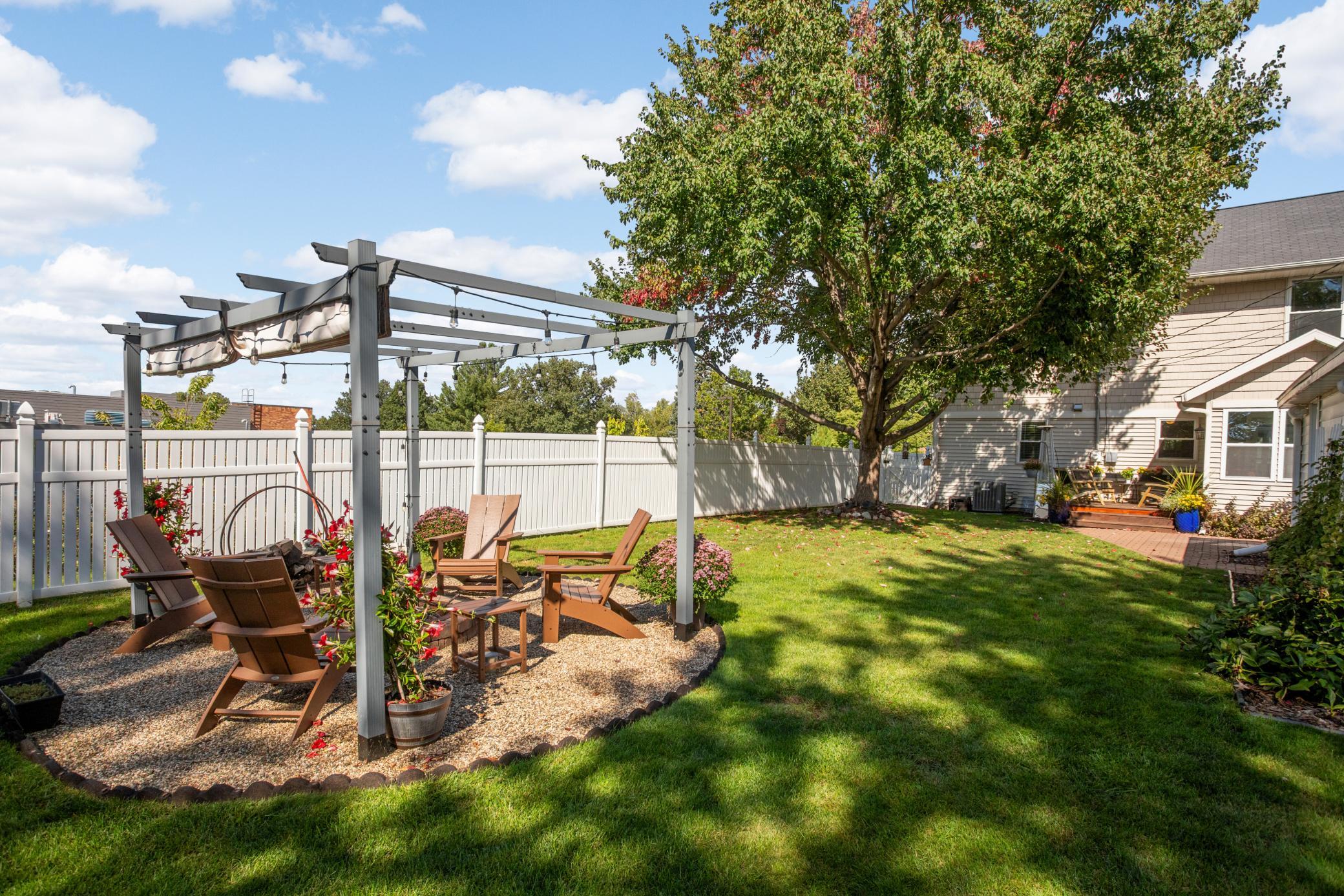 View of Residential at 1636 Saunders Avenue, Saint Paul MN 55116, Saint Paul (31 of 48) - Mike Wilen | Minnesota Team Real Estate