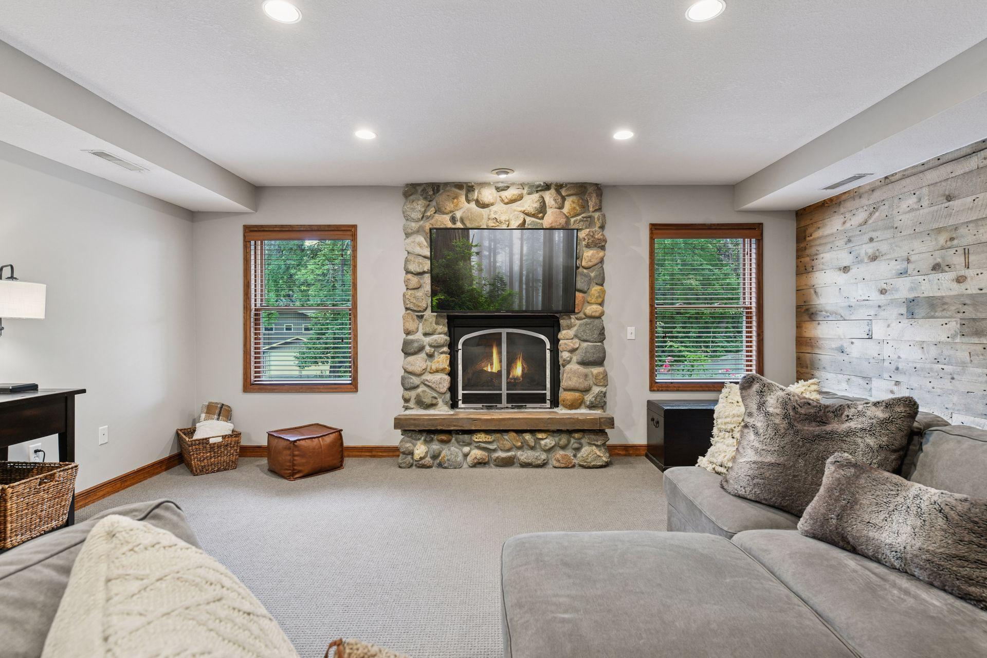 View of Residential at 126 Courtland Street, Excelsior MN 55331, Excelsior (36 of 52) - Mike Wilen | Minnesota Team Real Estate