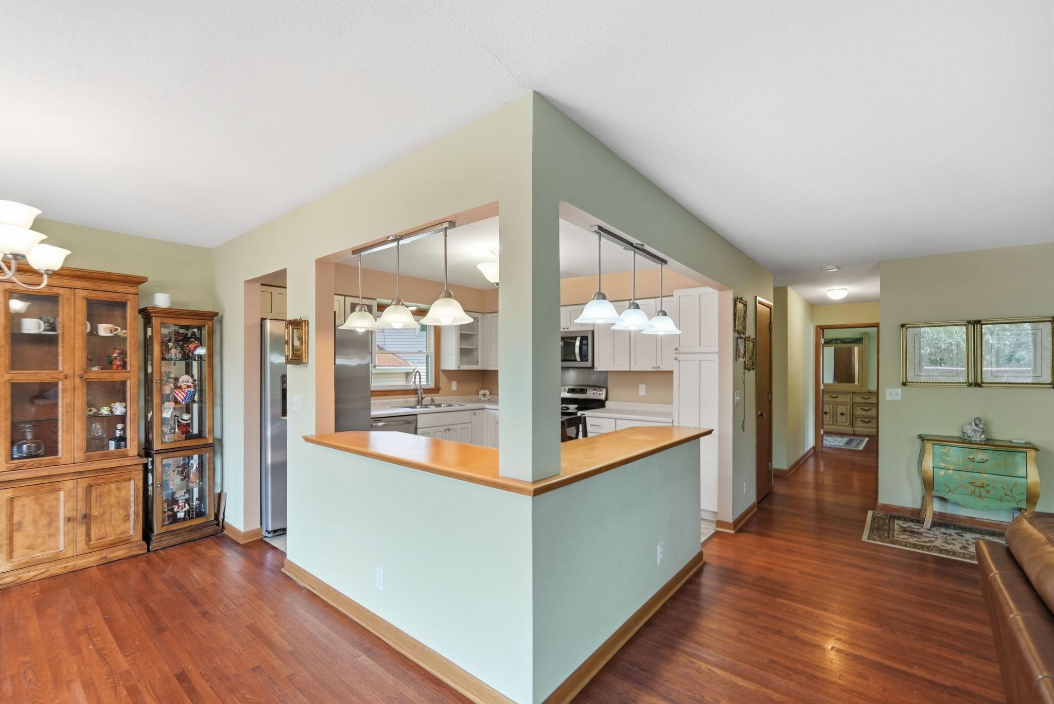 View of Residential at 4636 Heritage Hills Drive, Bloomington MN 55437, Bloomington (16 of 38) - Mike Wilen | Minnesota Team Real Estate
