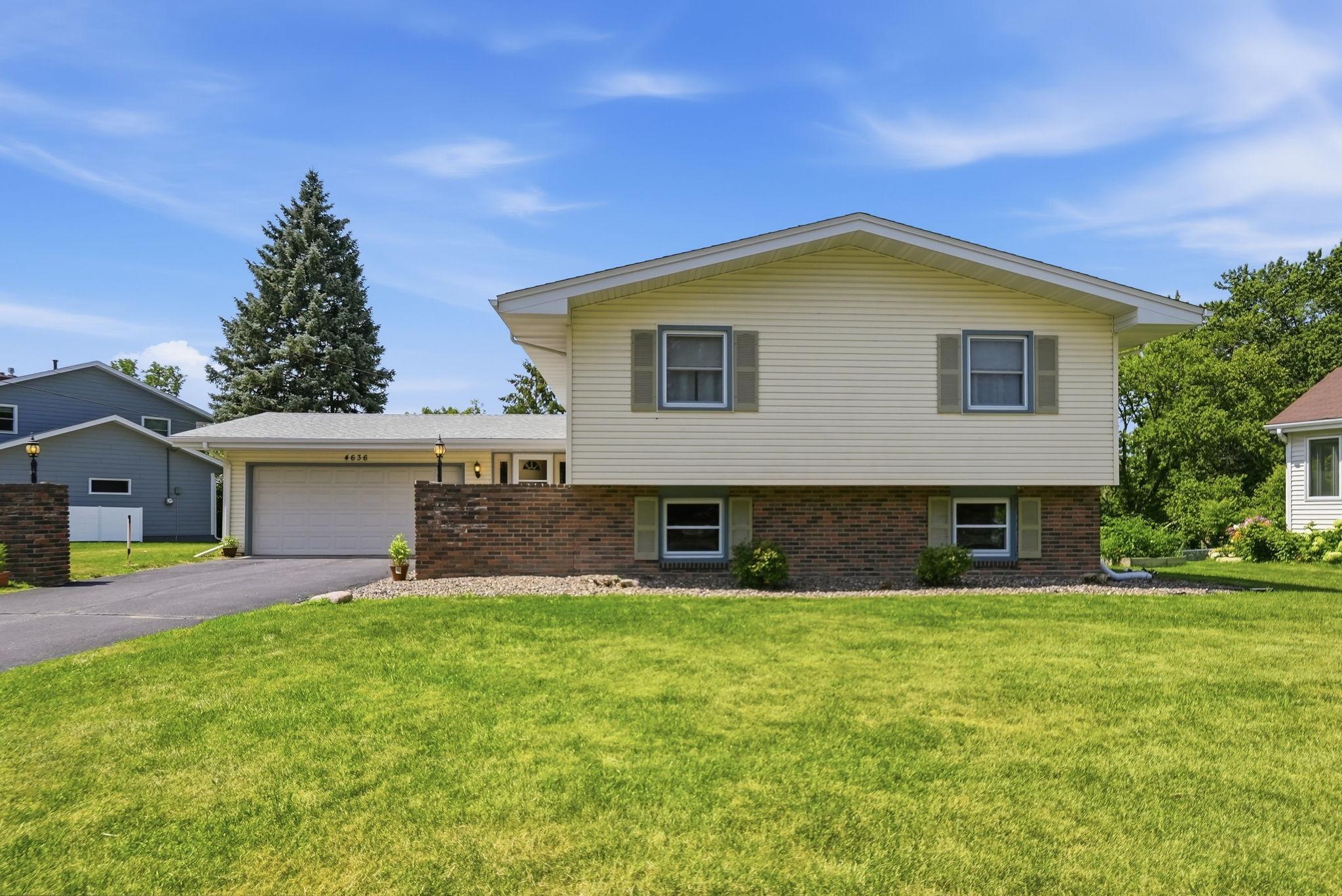 View of Residential at 4636 Heritage Hills Drive, Bloomington MN 55437, Bloomington (2 of 38) - Mike Wilen | Minnesota Team Real Estate