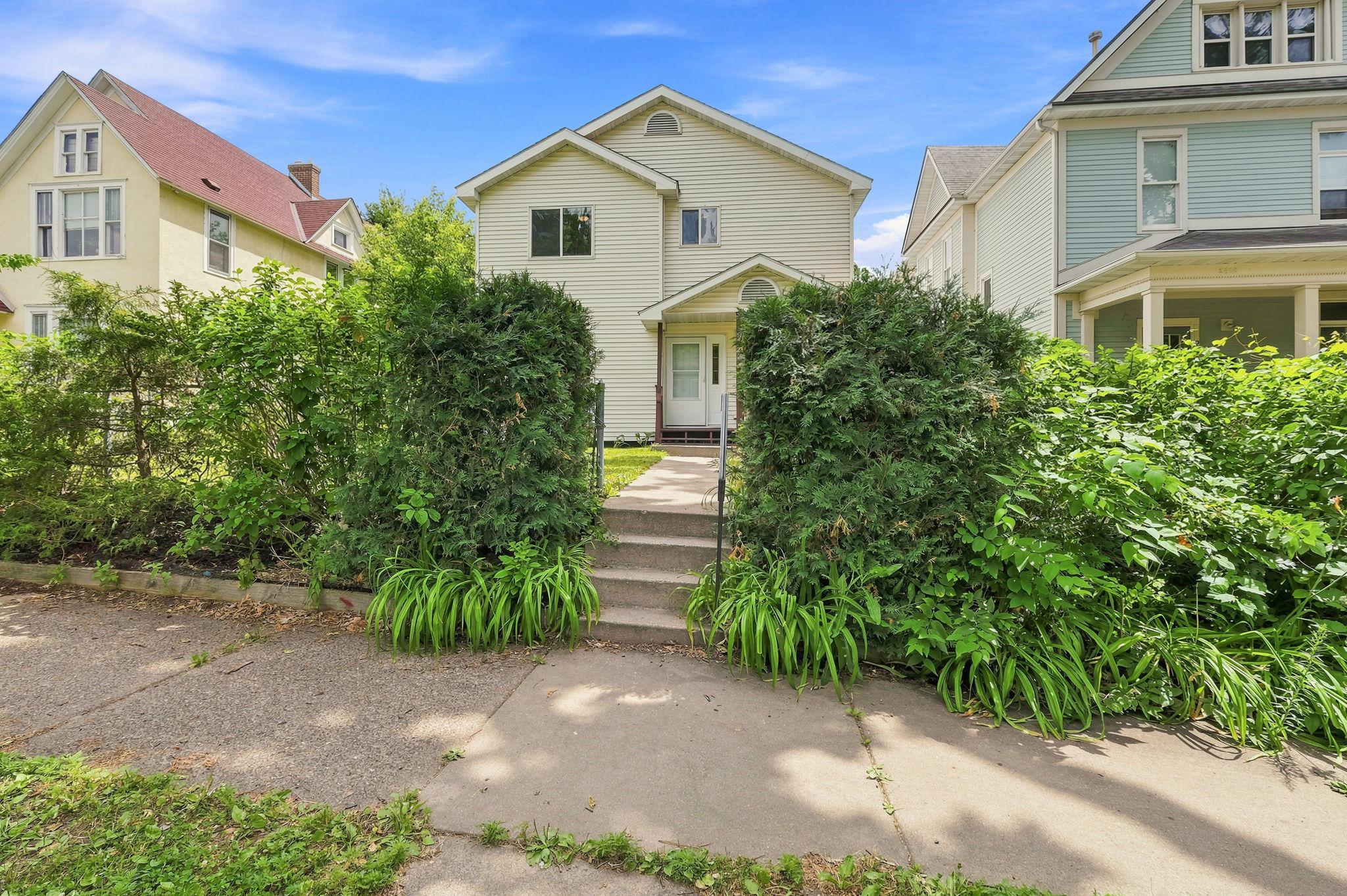View of Residential at 2622 Dupont Avenue, Minneapolis MN 55411, Minneapolis (3 of 32) - Mike Wilen | Minnesota Team Real Estate
