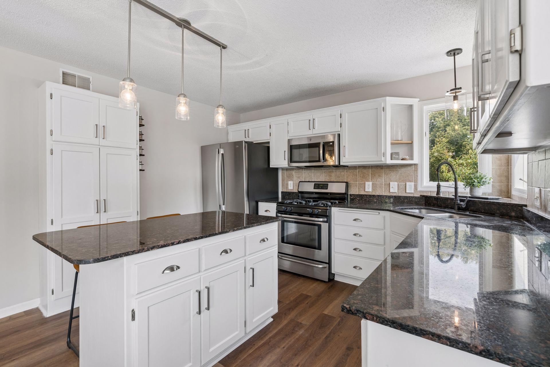 View of Residential at 5909 92nd Avenue, Brooklyn Park MN 55443, Brooklyn Park (9 of 34) - Mike Wilen | Minnesota Team Real Estate