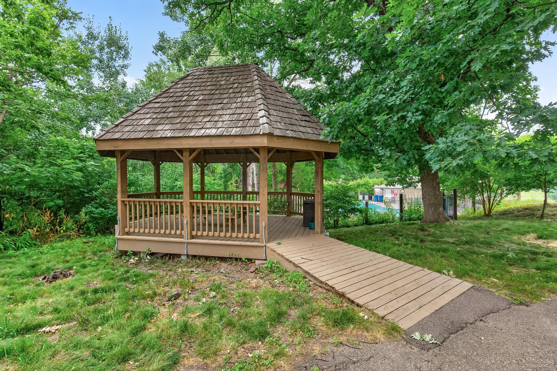 View of Residential at 3680 Independence Avenue #70, Saint Louis Park MN 55426, Saint Louis Park (29 of 31) - Mike Wilen | Minnesota Team Real Estate