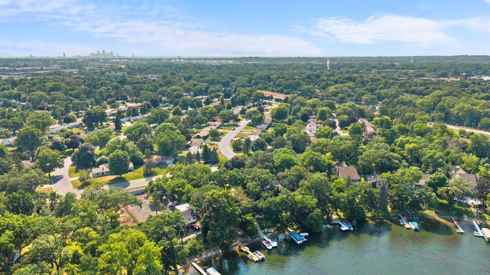 View of Residential at 3084 Hamline Avenue, Roseville MN 55113, Roseville (90 of 107) - Mike Wilen | Minnesota Team Real Estate