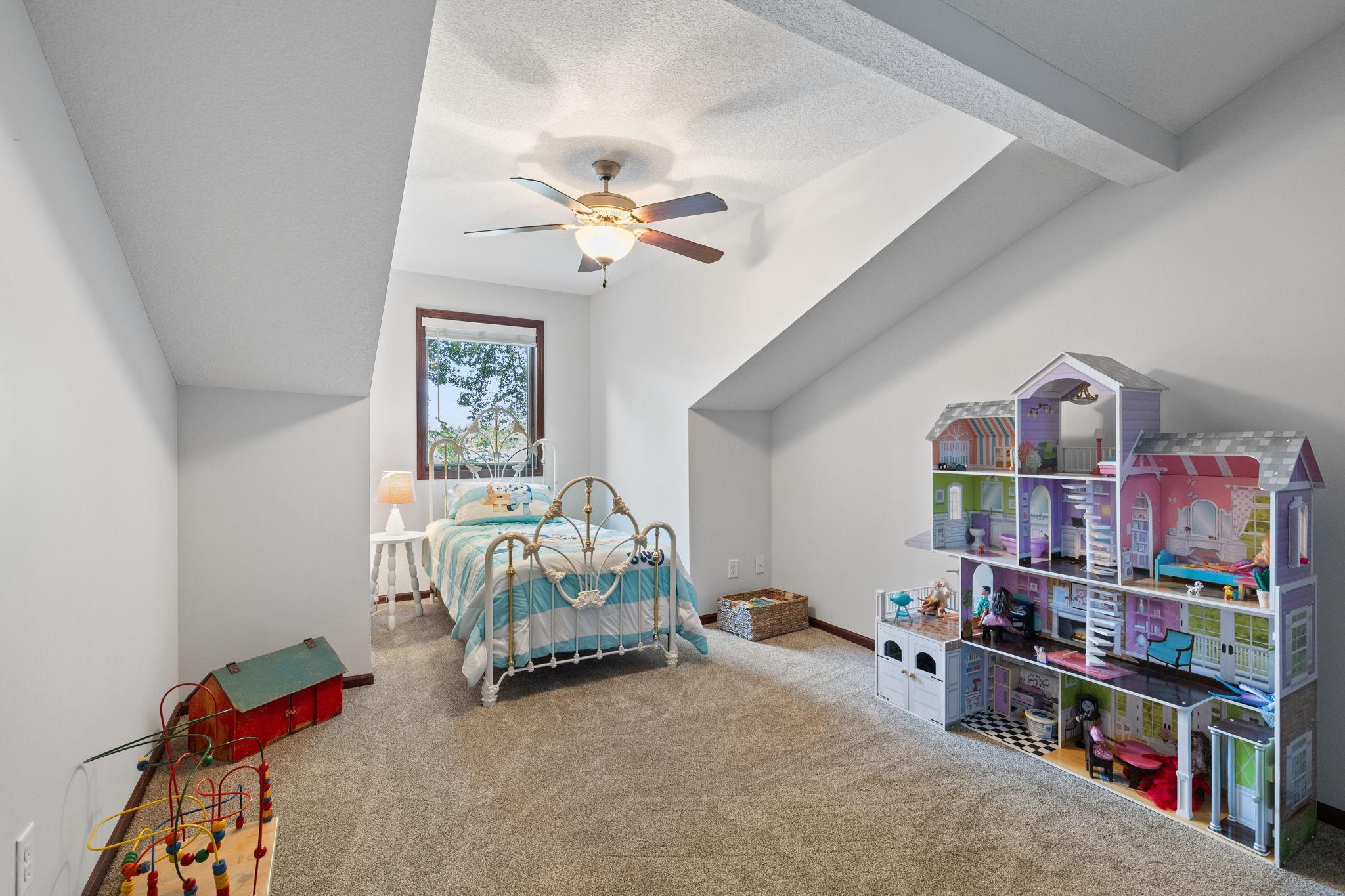 View of Residential at 3084 Hamline Avenue, Roseville MN 55113, Roseville (45 of 107) - Mike Wilen | Minnesota Team Real Estate