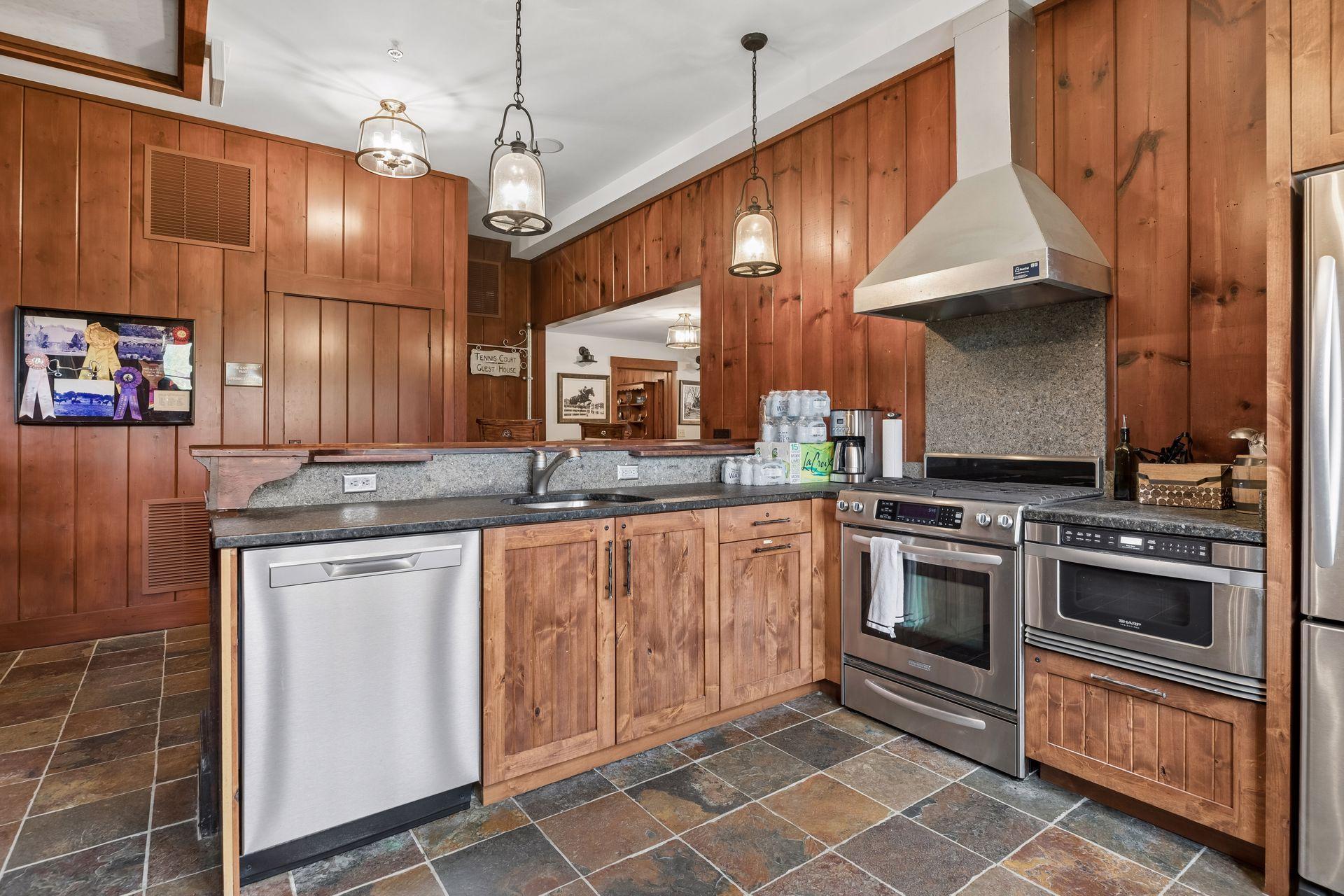 View of Residential at 1625 Locust Hills Trail, Wayzata MN 55391, Wayzata (52 of 56) - Mike Wilen | Minnesota Team Real Estate