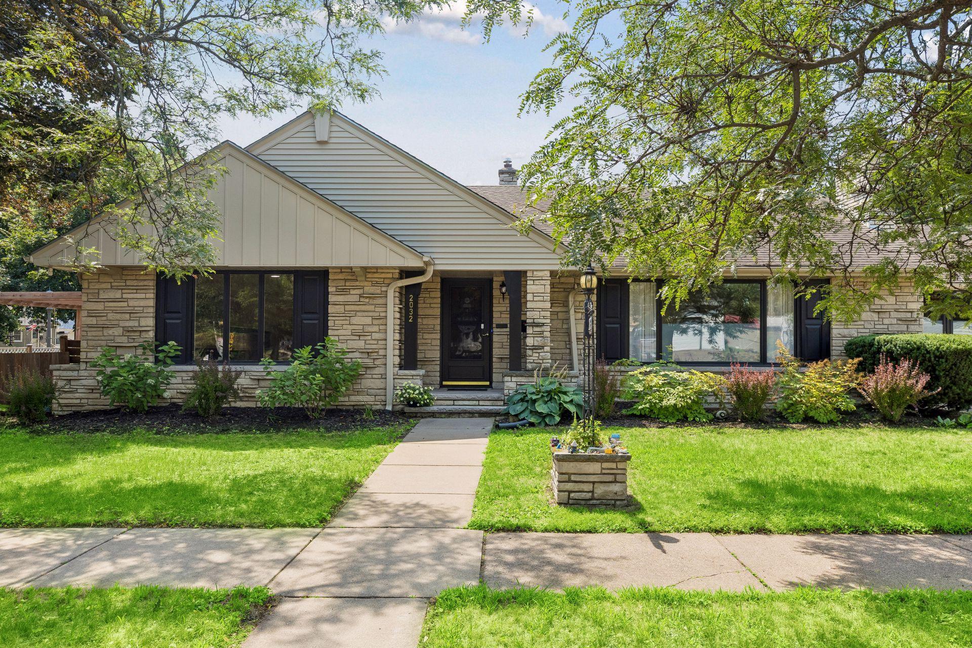 View of Residential at 2032 Sheridan Avenue, Saint Paul MN 55116, Saint Paul - Mike Wilen | Minnesota Team Real Estate