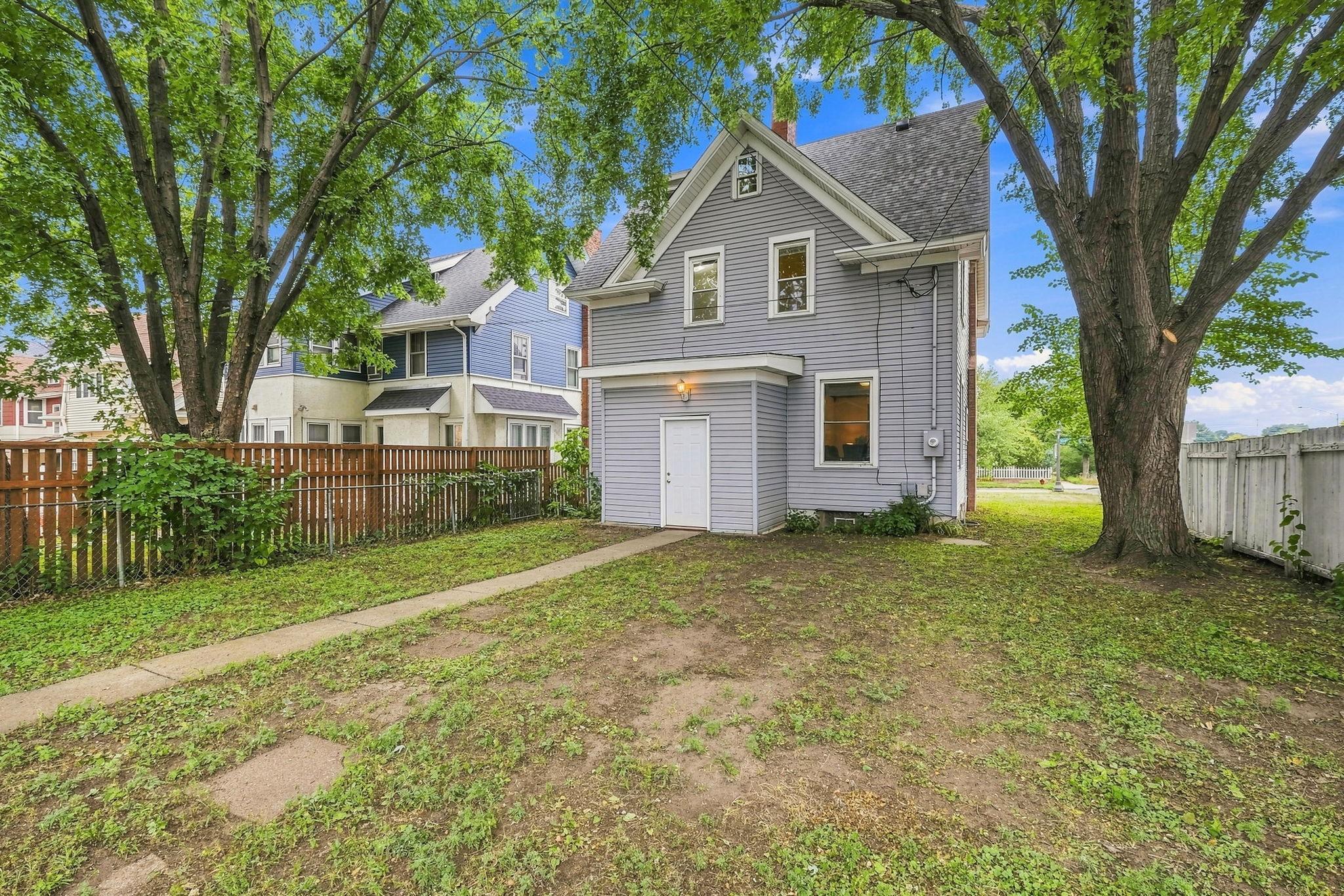 View of Residential at 1822 Iglehart Avenue, Saint Paul MN 55104, Saint Paul (30 of 46) - Mike Wilen | Minnesota Team Real Estate