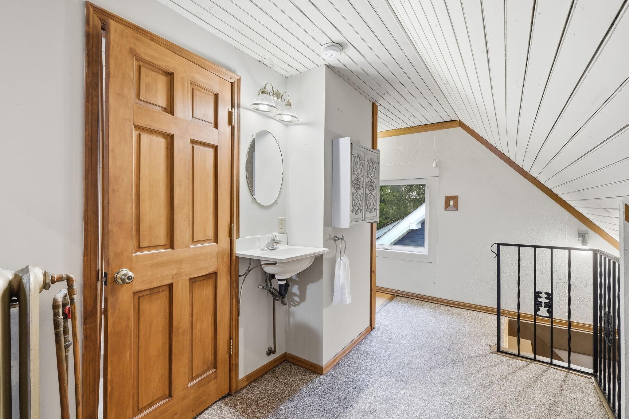 View of Residential at 1822 Iglehart Avenue, Saint Paul MN 55104, Saint Paul (22 of 46) - Mike Wilen | Minnesota Team Real Estate