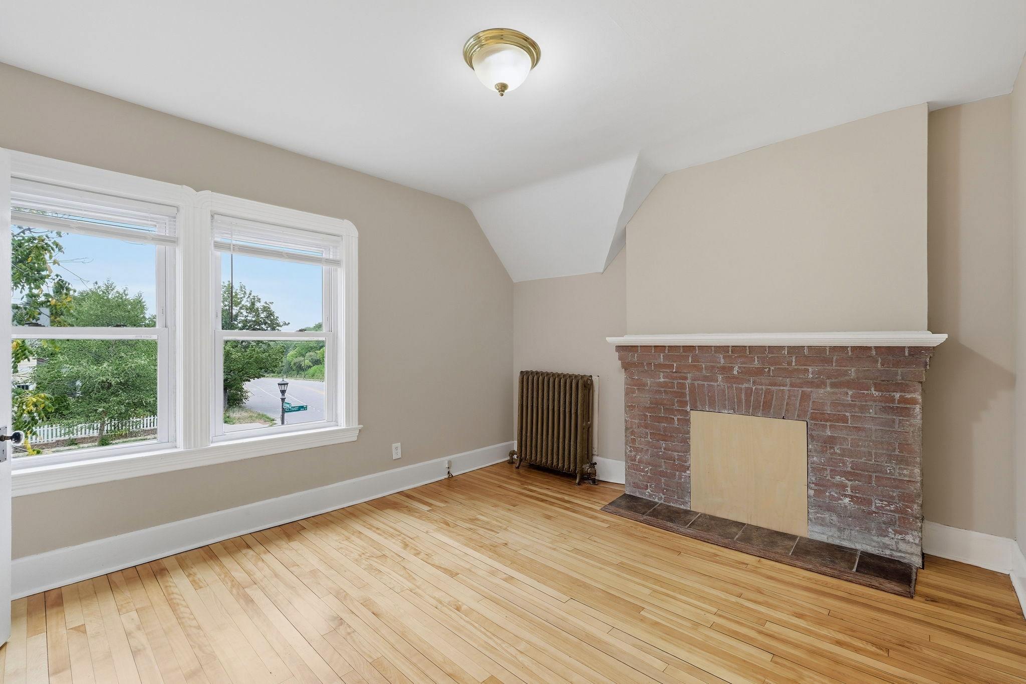 View of Residential at 1822 Iglehart Avenue, Saint Paul MN 55104, Saint Paul (15 of 46) - Mike Wilen | Minnesota Team Real Estate