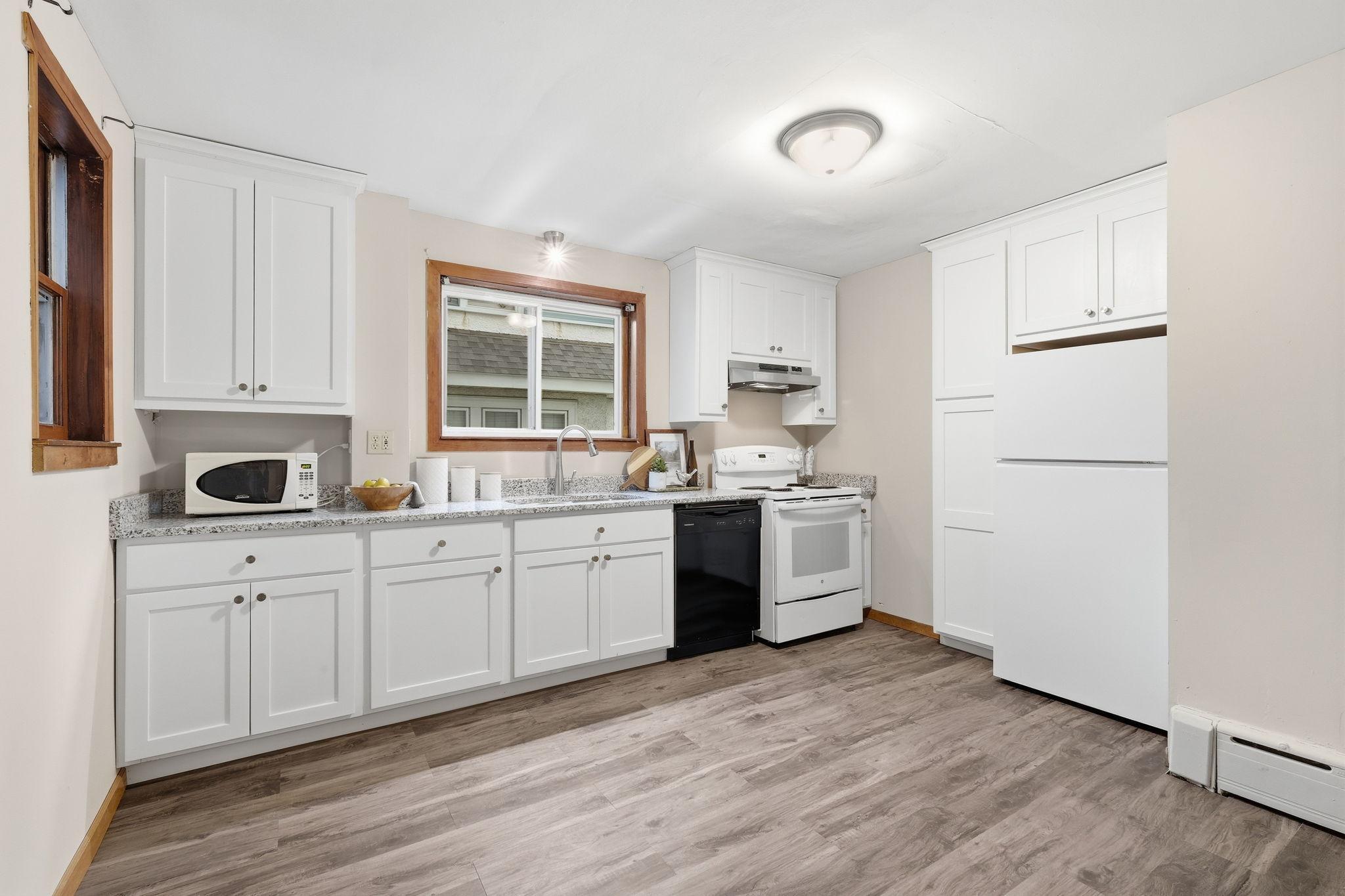 View of Residential at 1822 Iglehart Avenue, Saint Paul MN 55104, Saint Paul (13 of 46) - Mike Wilen | Minnesota Team Real Estate