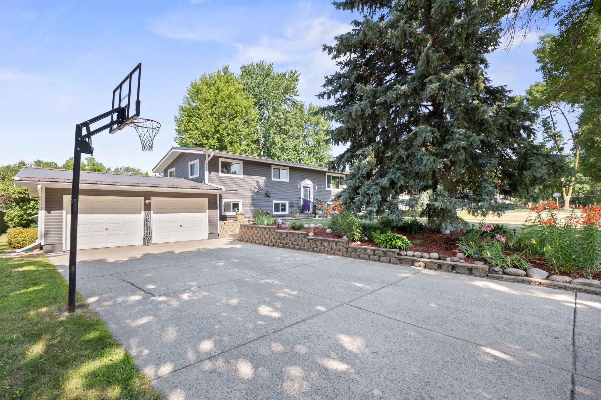 View of Residential at 536 4th Street, Winsted MN 55395, Winsted (25 of 27) - Mike Wilen | Minnesota Team Real Estate