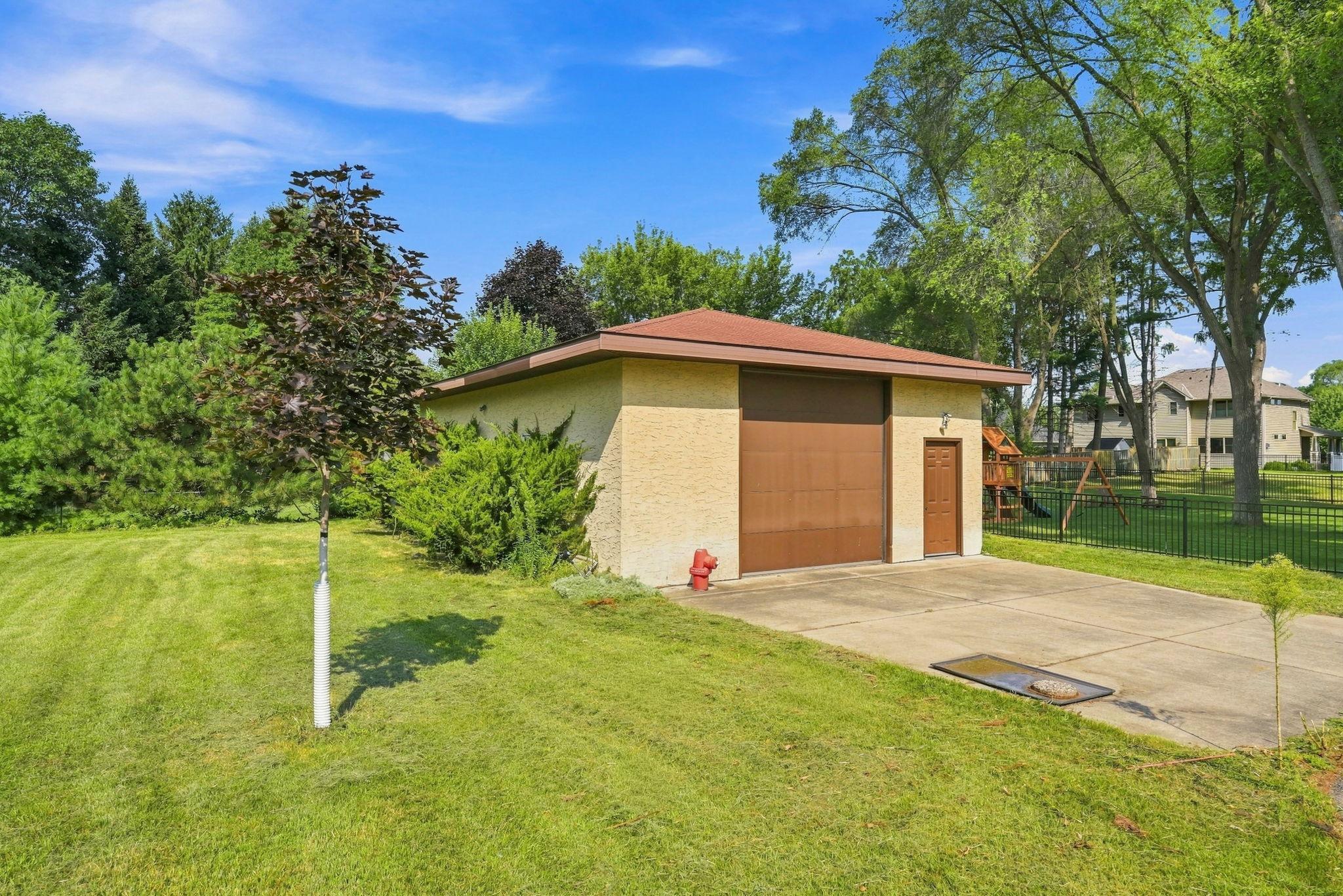 View of Residential at 3595 Edgerton Street, Vadnais Heights MN 55127, Vadnais Heights (39 of 50) - Mike Wilen | Minnesota Team Real Estate