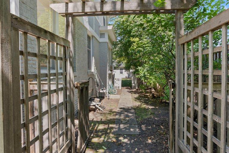 View of Residential at 1055 Goodrich Avenue, Saint Paul MN 55105, Saint Paul (46 of 53) - Mike Wilen | Minnesota Team Real Estate