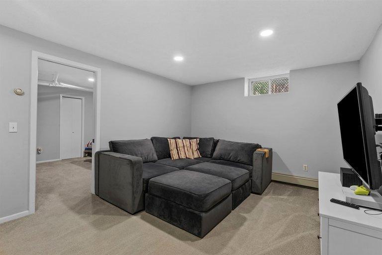 View of Residential at 1055 Goodrich Avenue, Saint Paul MN 55105, Saint Paul (41 of 53) - Mike Wilen | Minnesota Team Real Estate