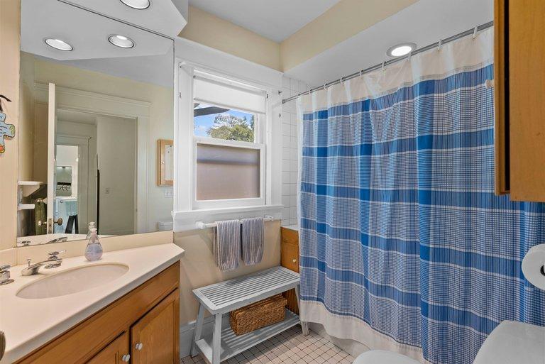 View of Residential at 1055 Goodrich Avenue, Saint Paul MN 55105, Saint Paul (33 of 53) - Mike Wilen | Minnesota Team Real Estate