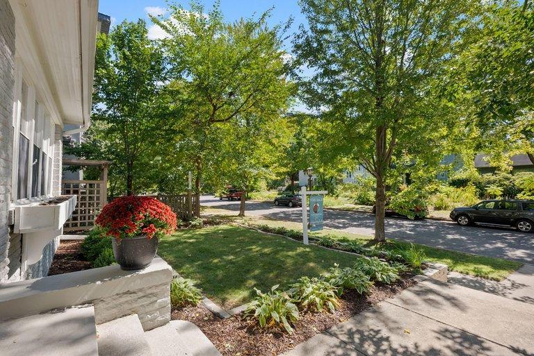 View of Residential at 1055 Goodrich Avenue, Saint Paul MN 55105, Saint Paul (4 of 53) - Mike Wilen | Minnesota Team Real Estate