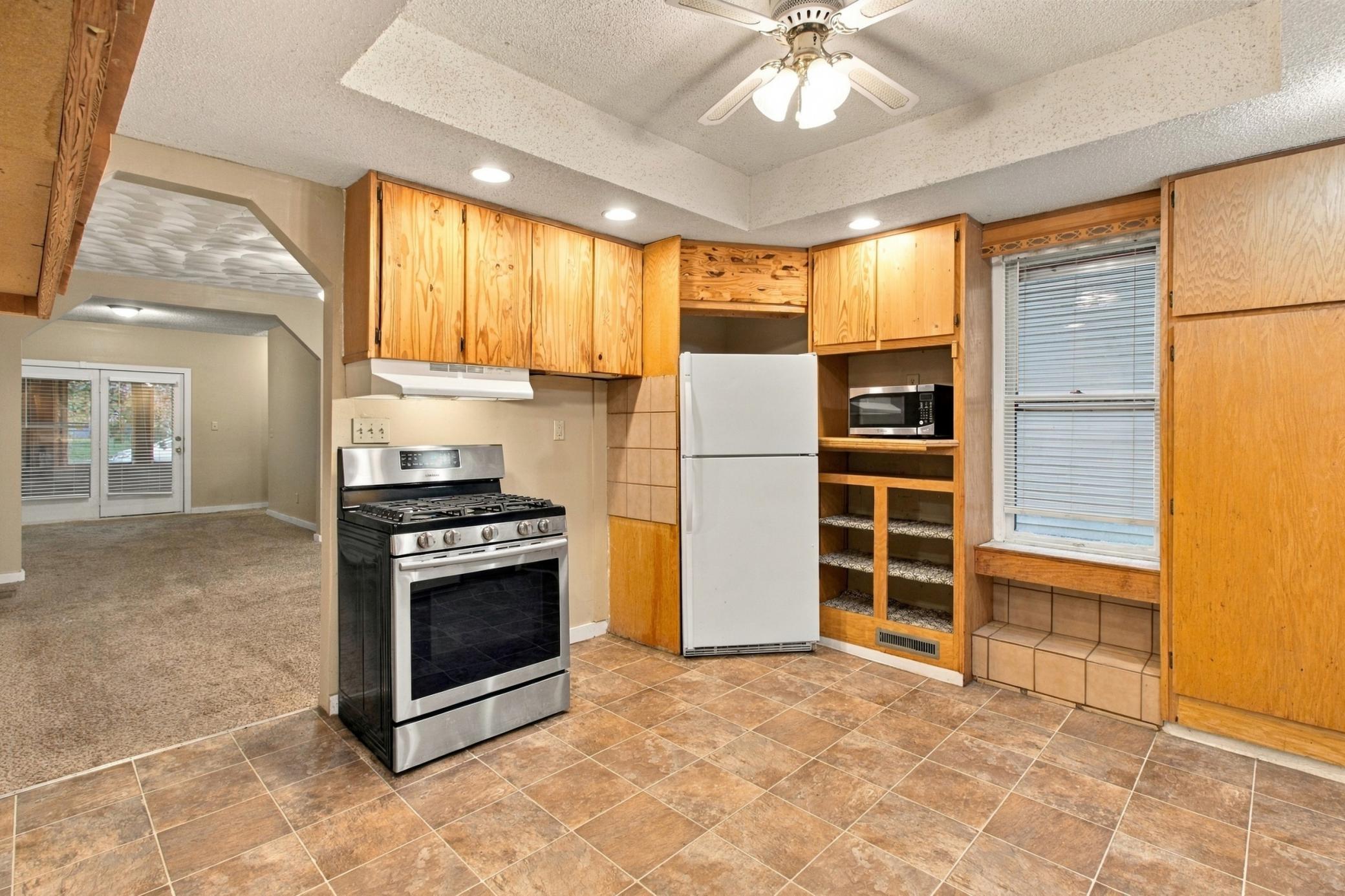 View of Residential at 430 Michigan Street, Saint Paul MN 55102, Saint Paul (11 of 37) - Mike Wilen | Minnesota Team Real Estate