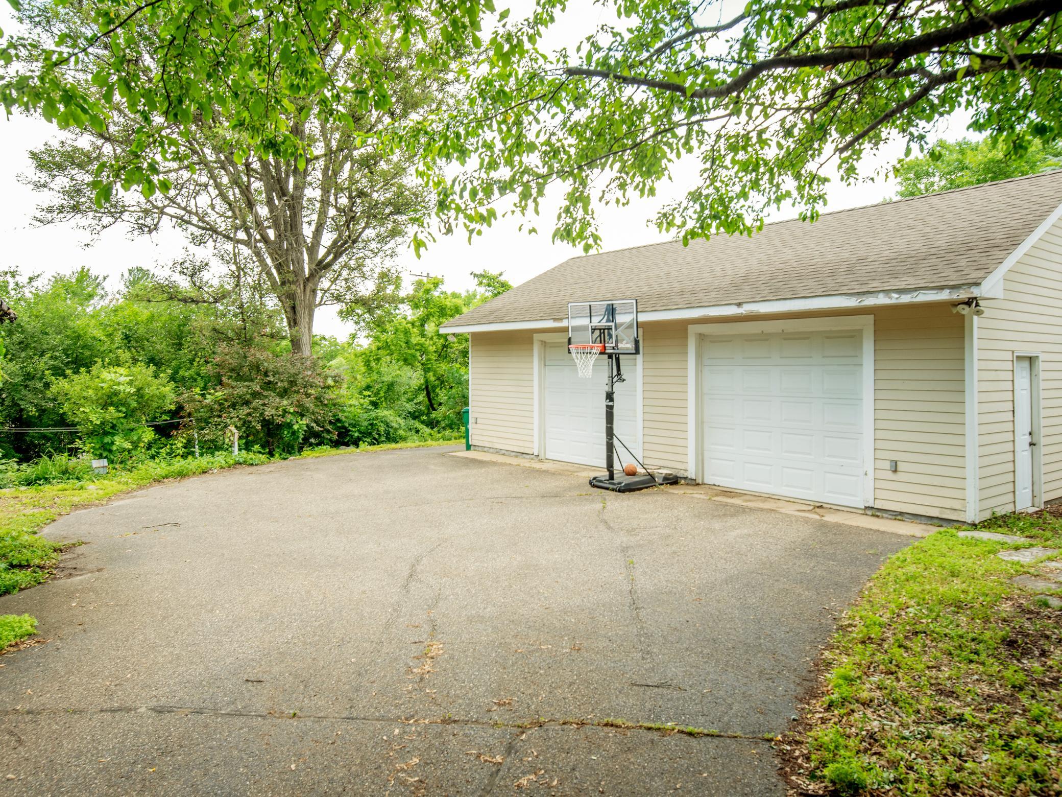 View of Residential at 1603 Dodd Road, Mendota Heights MN 55118, Mendota Heights (29 of 32) - Mike Wilen | Minnesota Team Real Estate