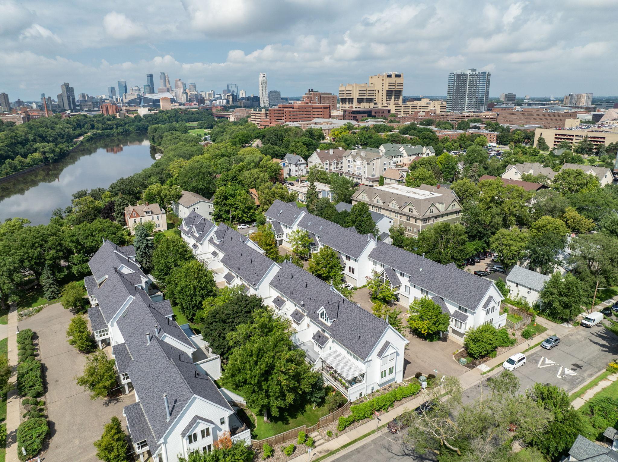 View of Residential at 921 / 923 Dartmouth Place, Minneapolis MN 55414, Minneapolis - Mike Wilen | Minnesota Team Real Estate