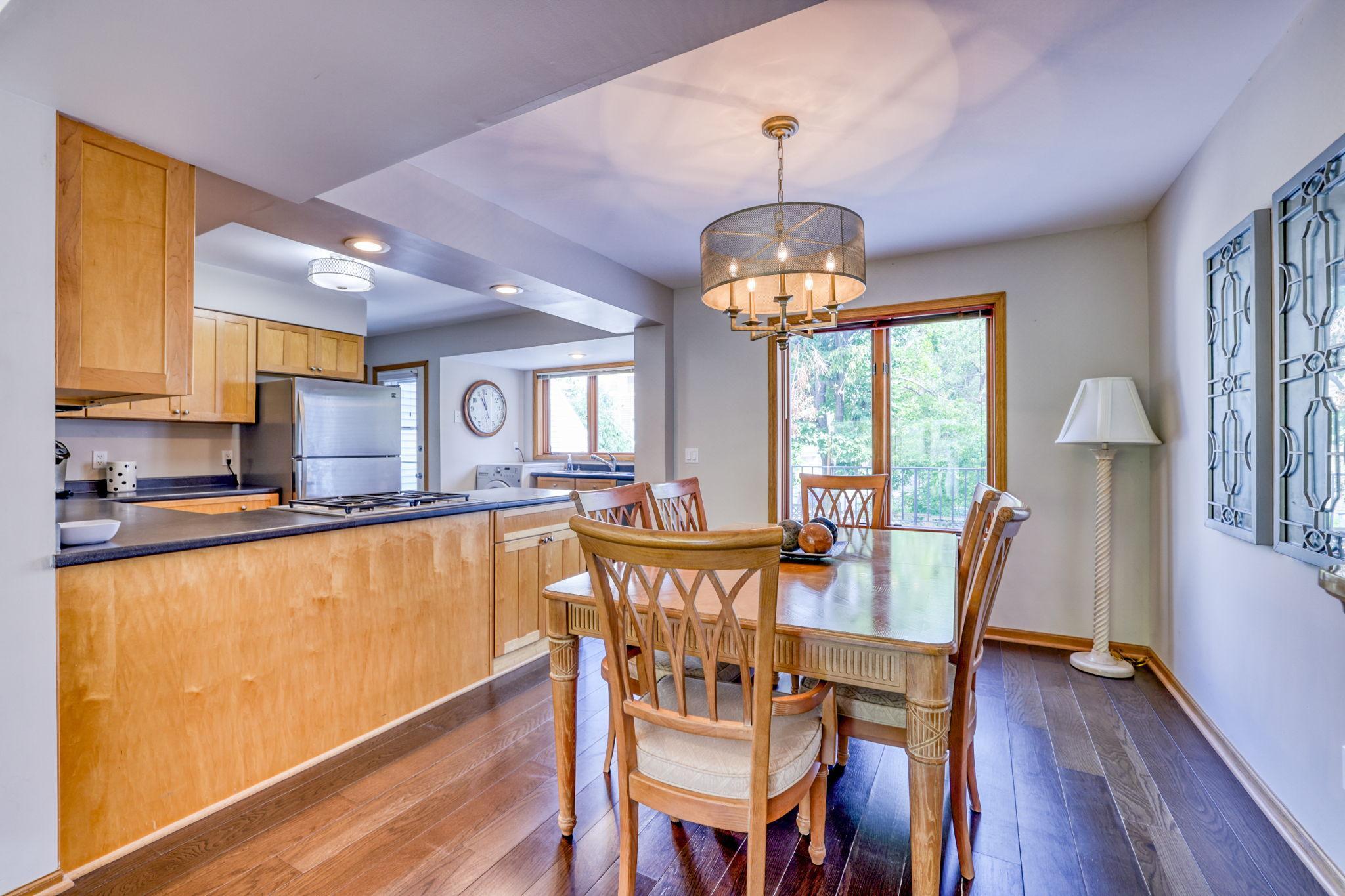 View of Residential at 921 / 923 Dartmouth Place, Minneapolis MN 55414, Minneapolis (8 of 34) - Mike Wilen | Minnesota Team Real Estate