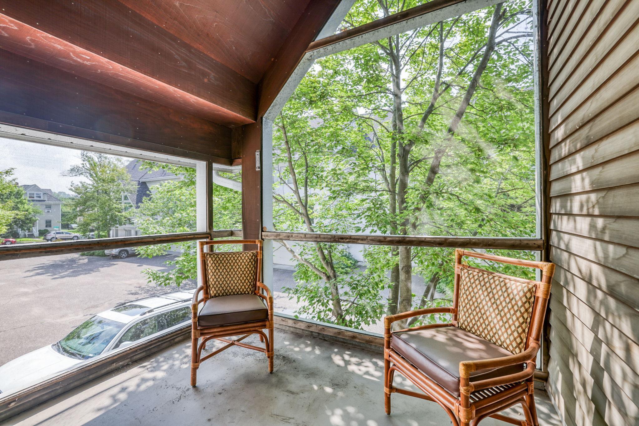 View of Residential at 921 / 923 Dartmouth Place, Minneapolis MN 55414, Minneapolis (14 of 34) - Mike Wilen | Minnesota Team Real Estate