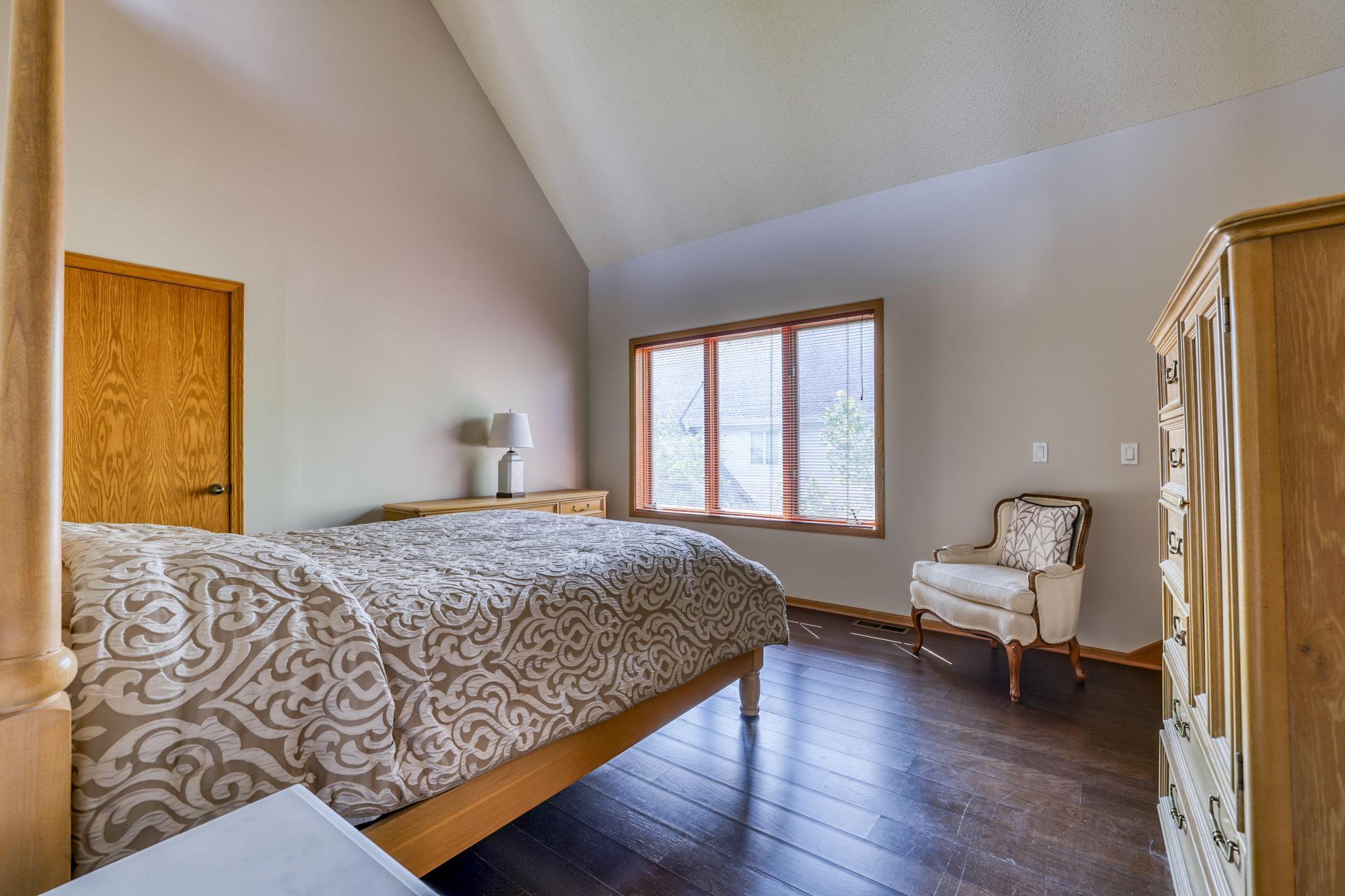 View of Residential at 921 / 923 Dartmouth Place, Minneapolis MN 55414, Minneapolis (16 of 34) - Mike Wilen | Minnesota Team Real Estate