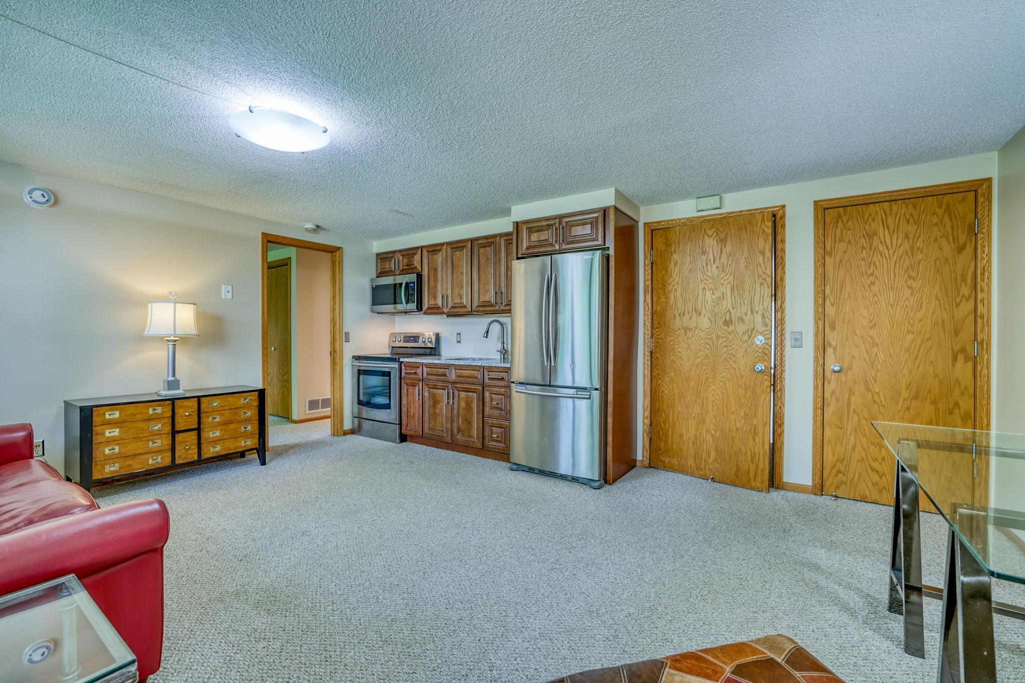 View of Residential at 921 / 923 Dartmouth Place, Minneapolis MN 55414, Minneapolis (22 of 34) - Mike Wilen | Minnesota Team Real Estate