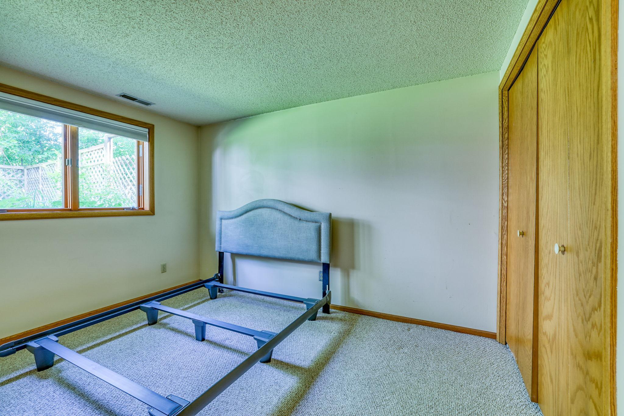 View of Residential at 921 / 923 Dartmouth Place, Minneapolis MN 55414, Minneapolis (26 of 34) - Mike Wilen | Minnesota Team Real Estate