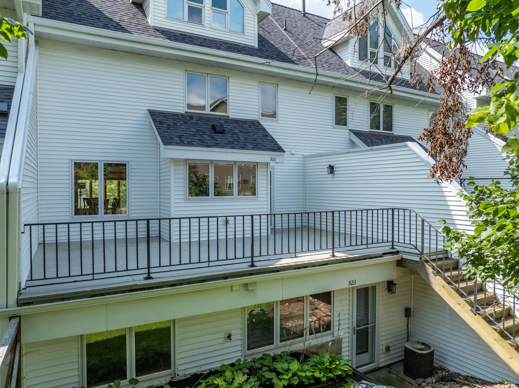 View of Residential at 921 / 923 Dartmouth Place, Minneapolis MN 55414, Minneapolis (29 of 34) - Mike Wilen | Minnesota Team Real Estate