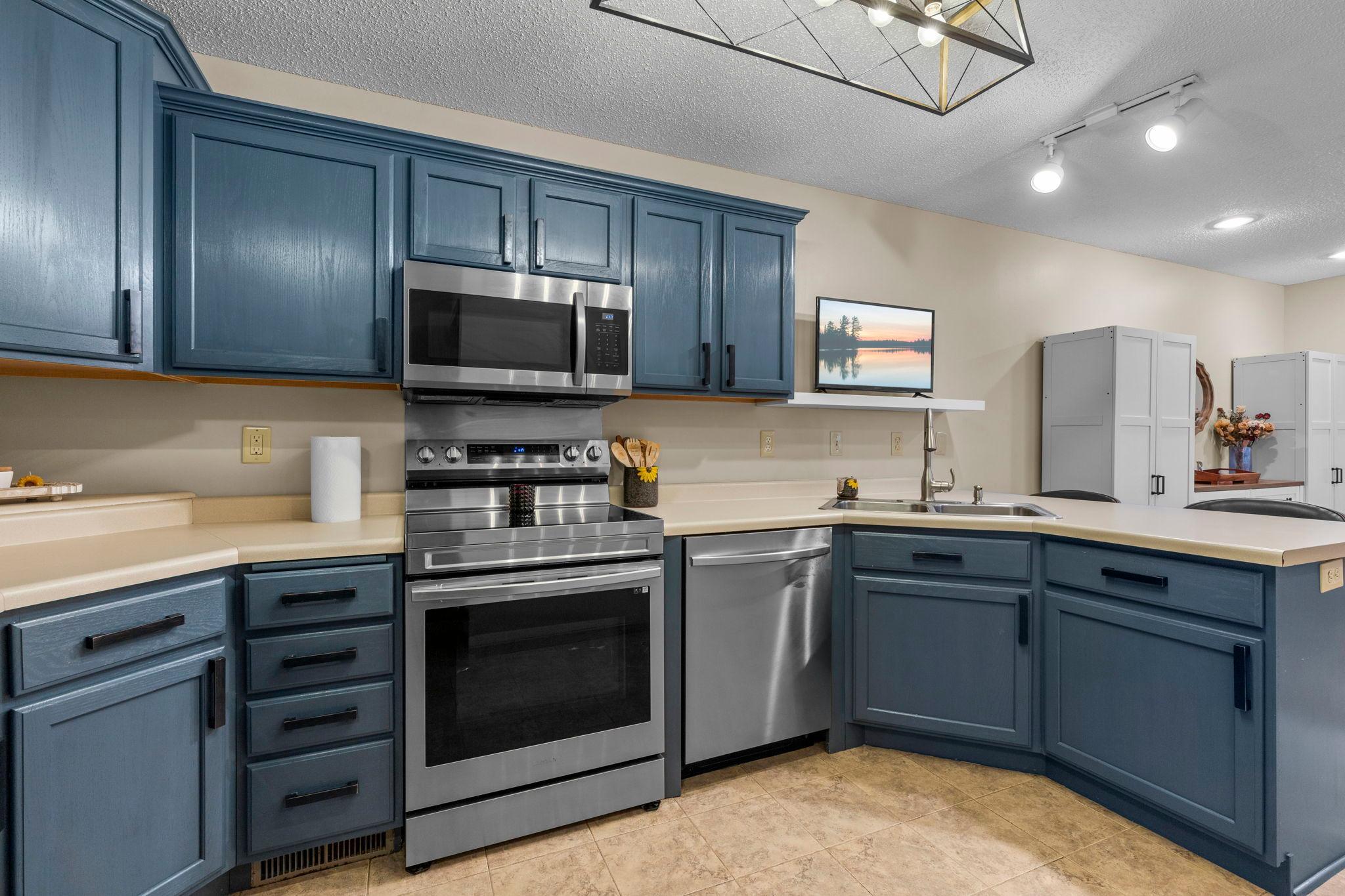View of Residential at 2245 River Rock Lane, Shakopee MN 55379, Shakopee (13 of 29) - Mike Wilen | Minnesota Team Real Estate