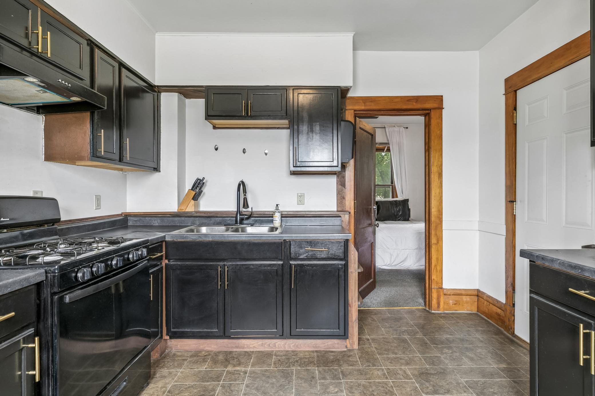View of Residential Income at 393 Geranium Avenue, Saint Paul MN 55130, Saint Paul (10 of 43) - Mike Wilen | Minnesota Team Real Estate