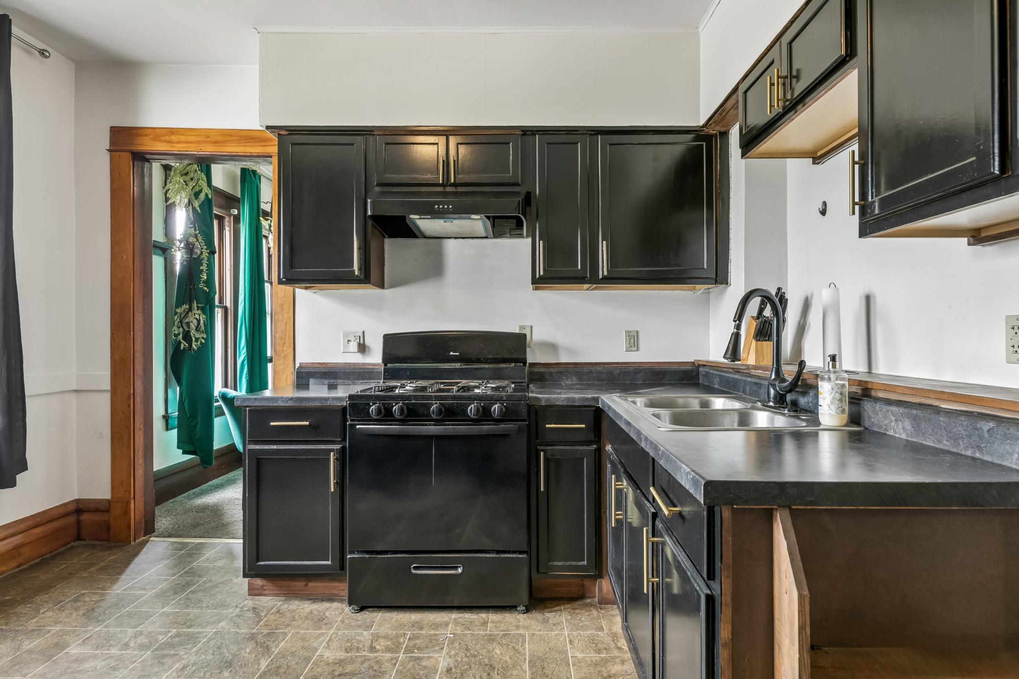View of Residential Income at 393 Geranium Avenue, Saint Paul MN 55130, Saint Paul (11 of 43) - Mike Wilen | Minnesota Team Real Estate