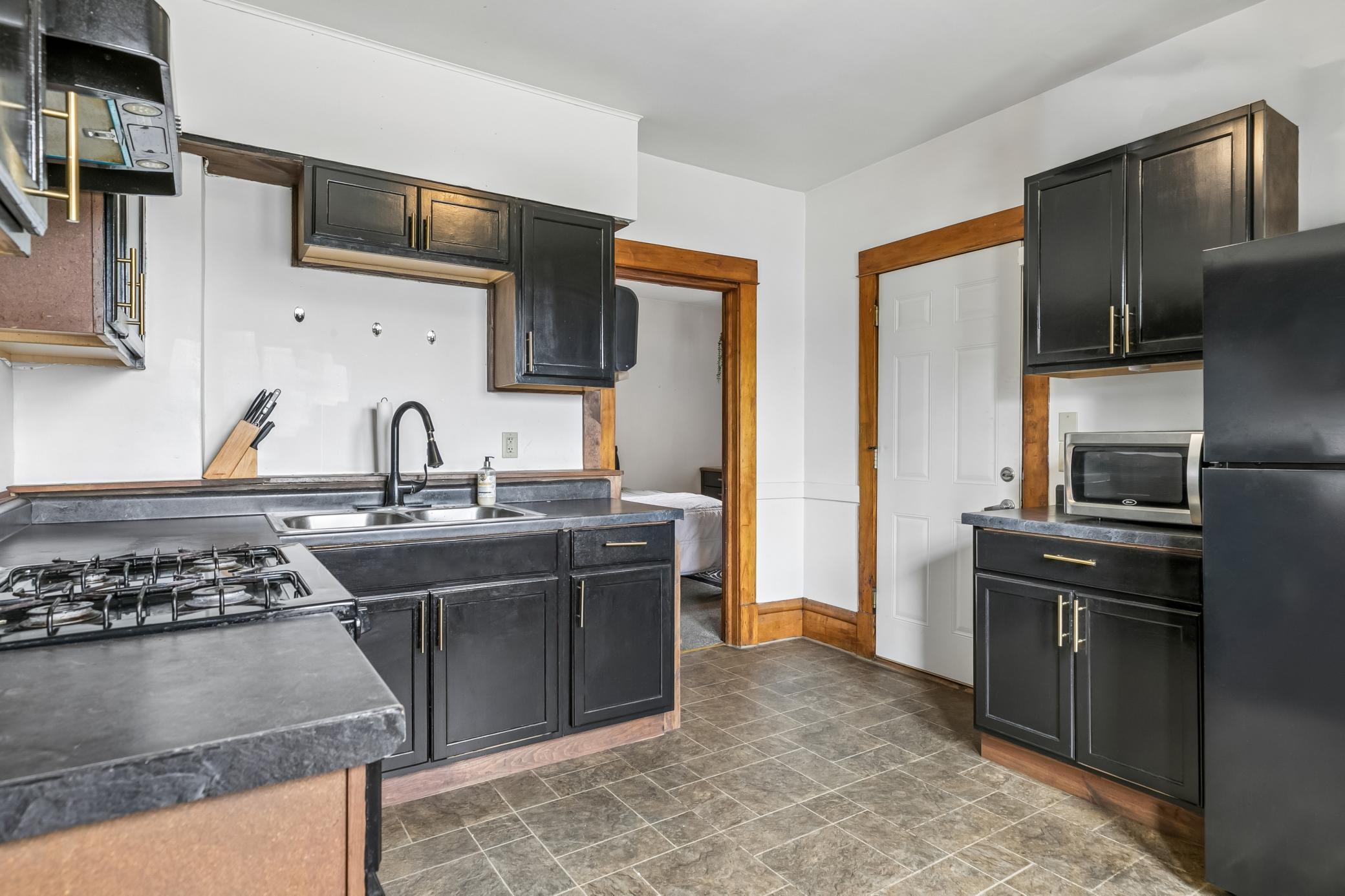 View of Residential Income at 393 Geranium Avenue, Saint Paul MN 55130, Saint Paul (12 of 43) - Mike Wilen | Minnesota Team Real Estate