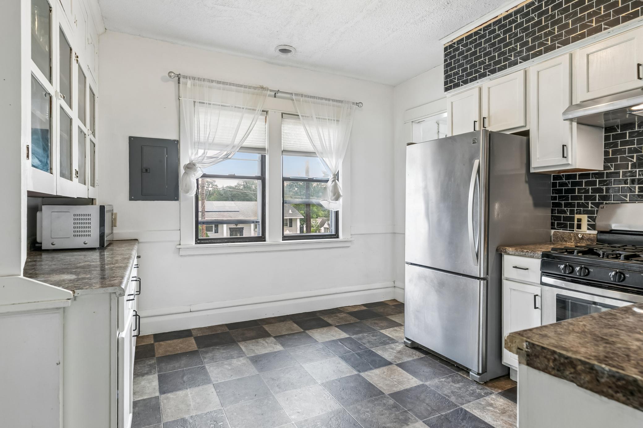 View of Residential Income at 393 Geranium Avenue, Saint Paul MN 55130, Saint Paul (21 of 43) - Mike Wilen | Minnesota Team Real Estate