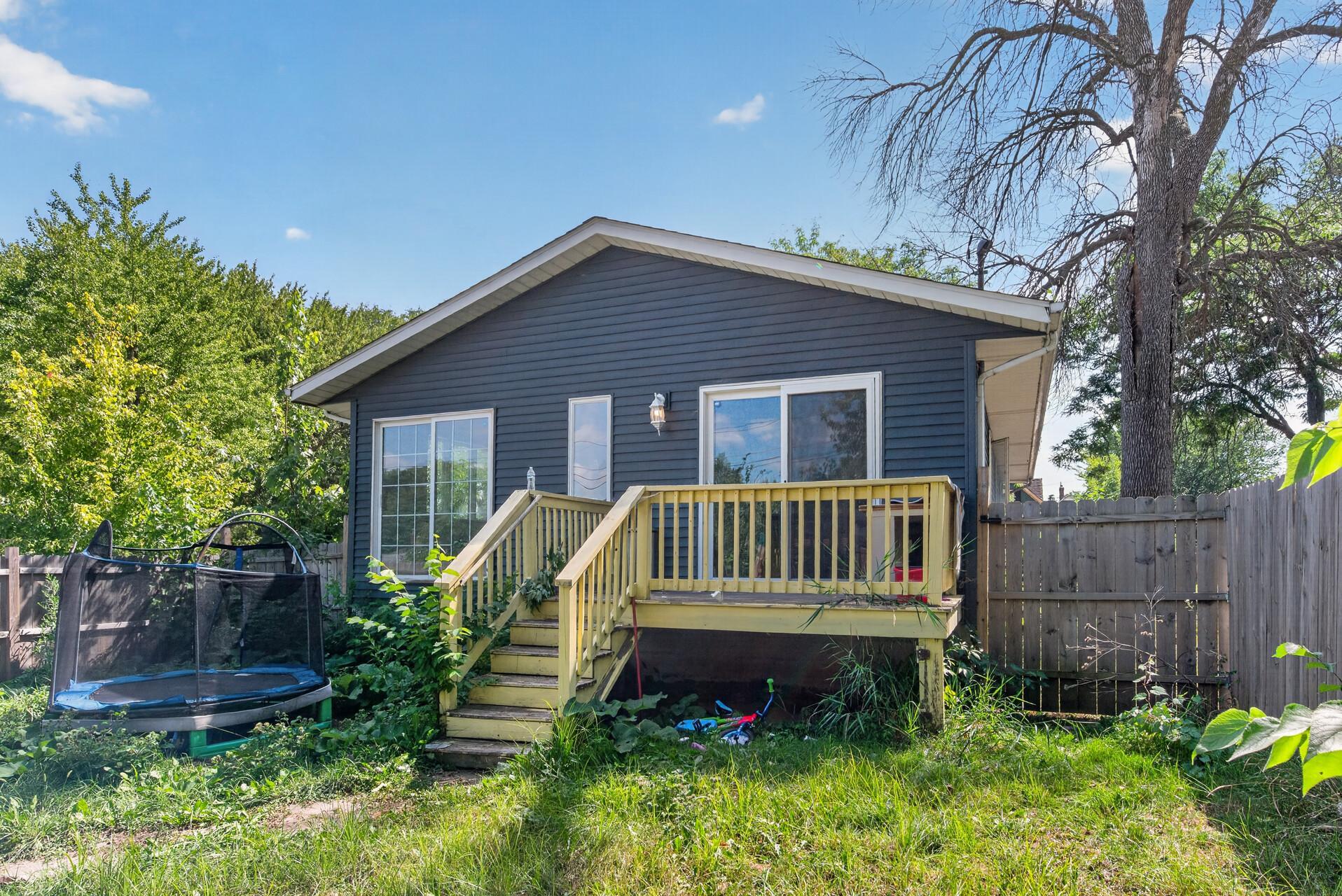 View of Residential at 995 Rose Avenue, Saint Paul MN 55106, Saint Paul (37 of 40) - Mike Wilen | Minnesota Team Real Estate