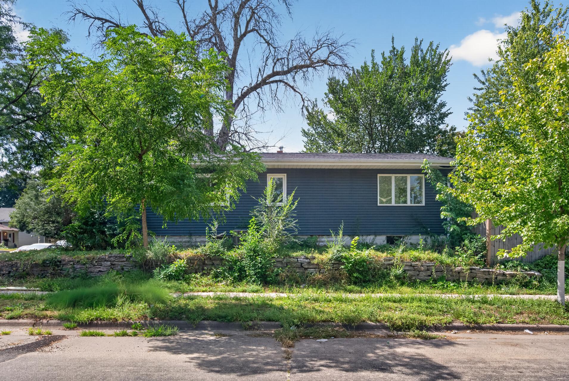 View of Residential at 995 Rose Avenue, Saint Paul MN 55106, Saint Paul (32 of 40) - Mike Wilen | Minnesota Team Real Estate